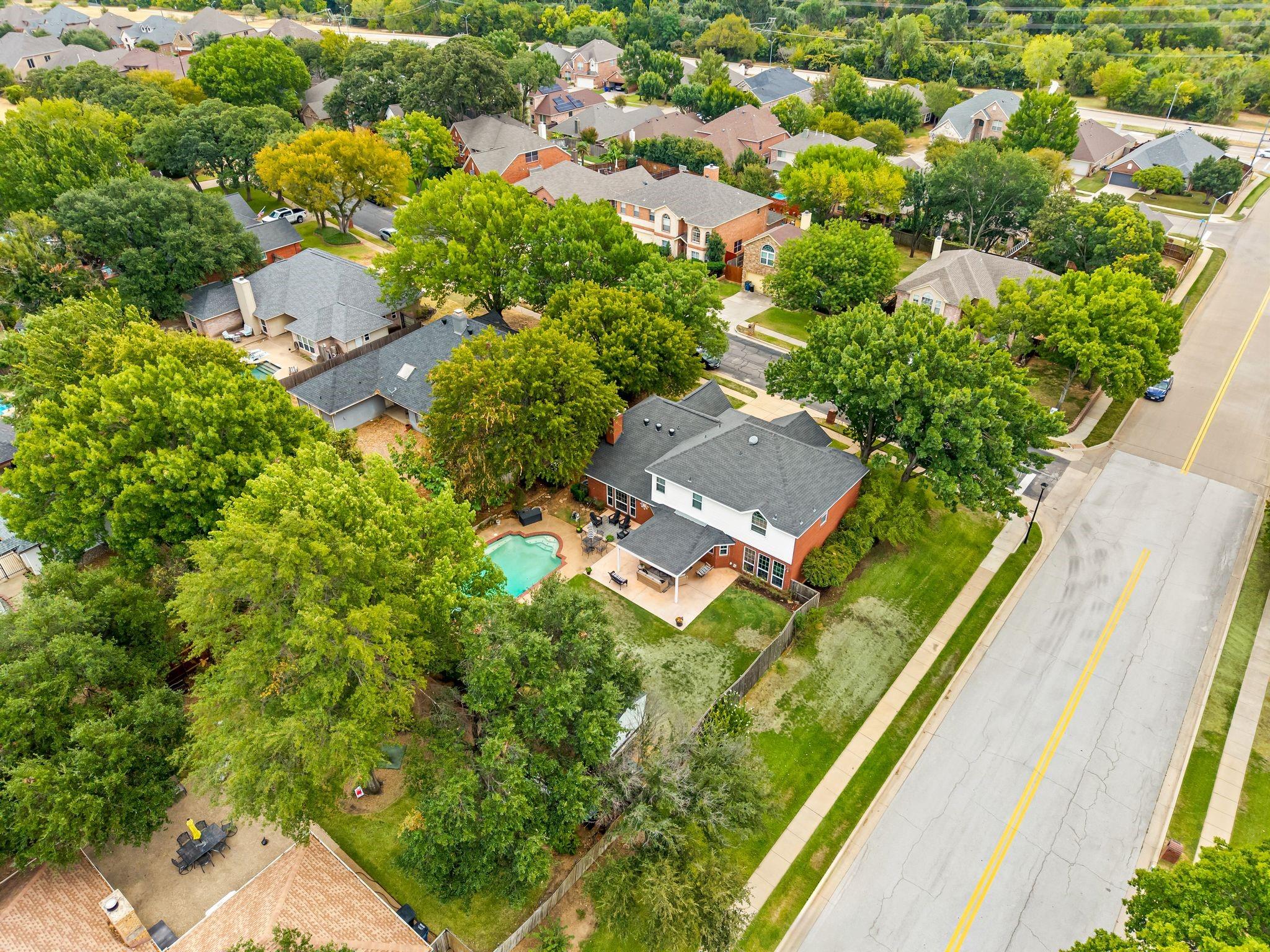 main property photo 36