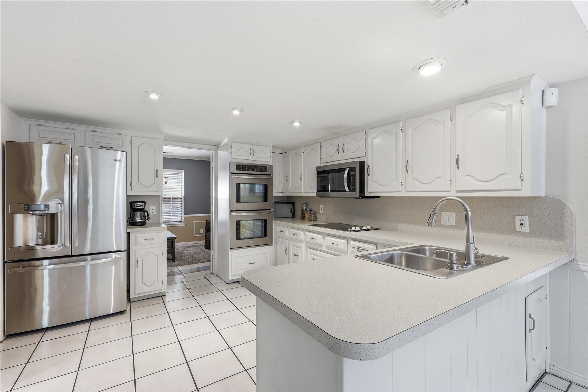main property photo 10