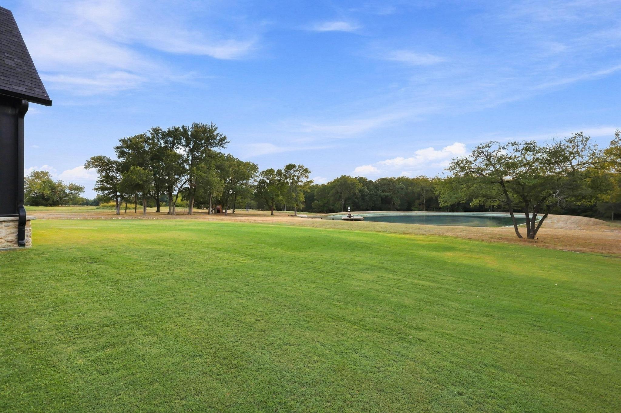 main property photo 37
