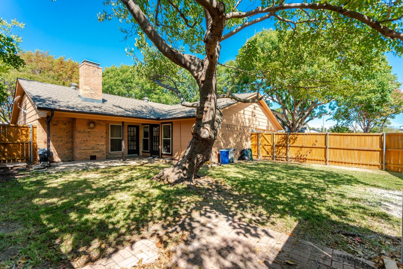 main property photo 37
