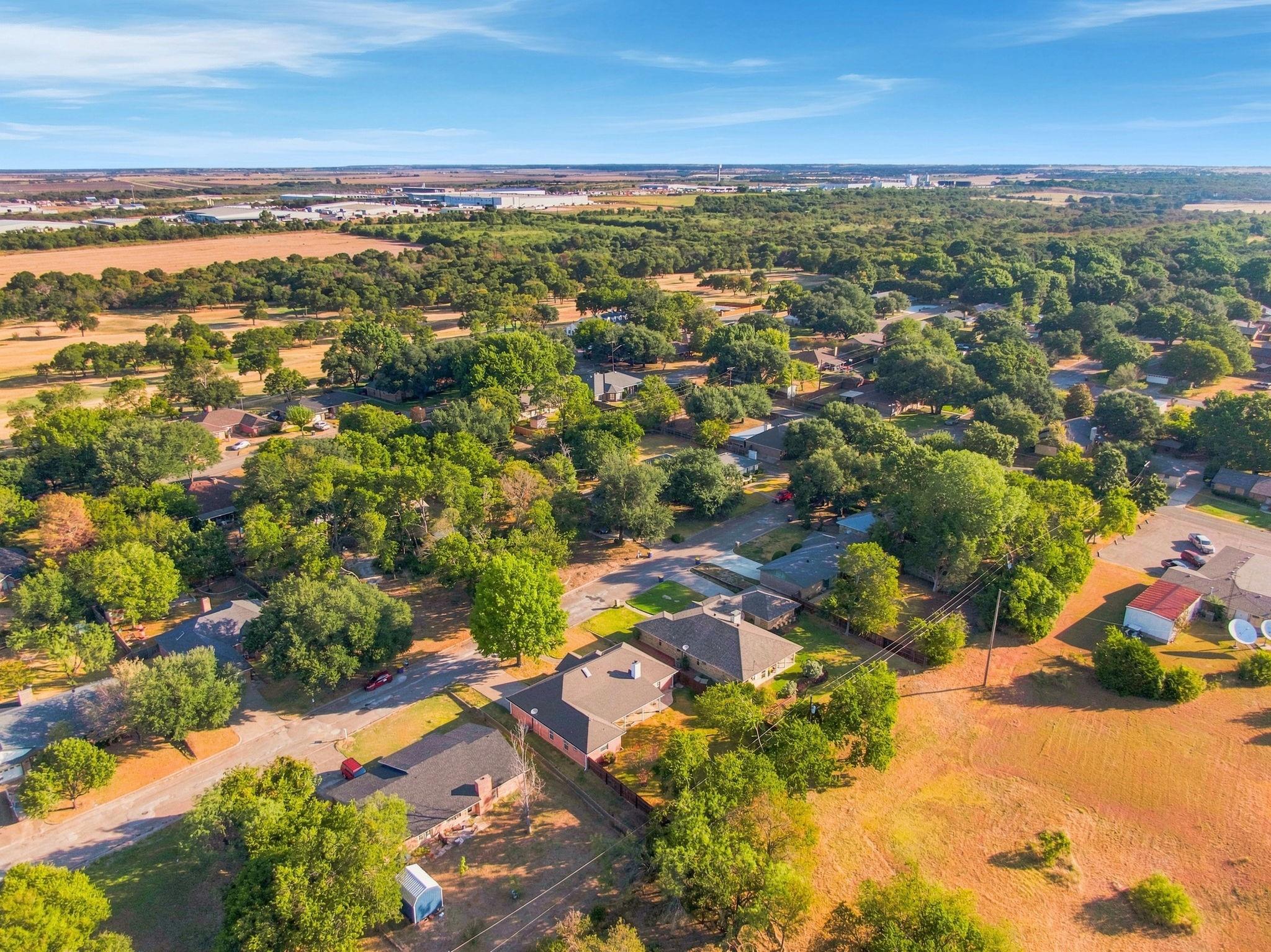 main property photo 38