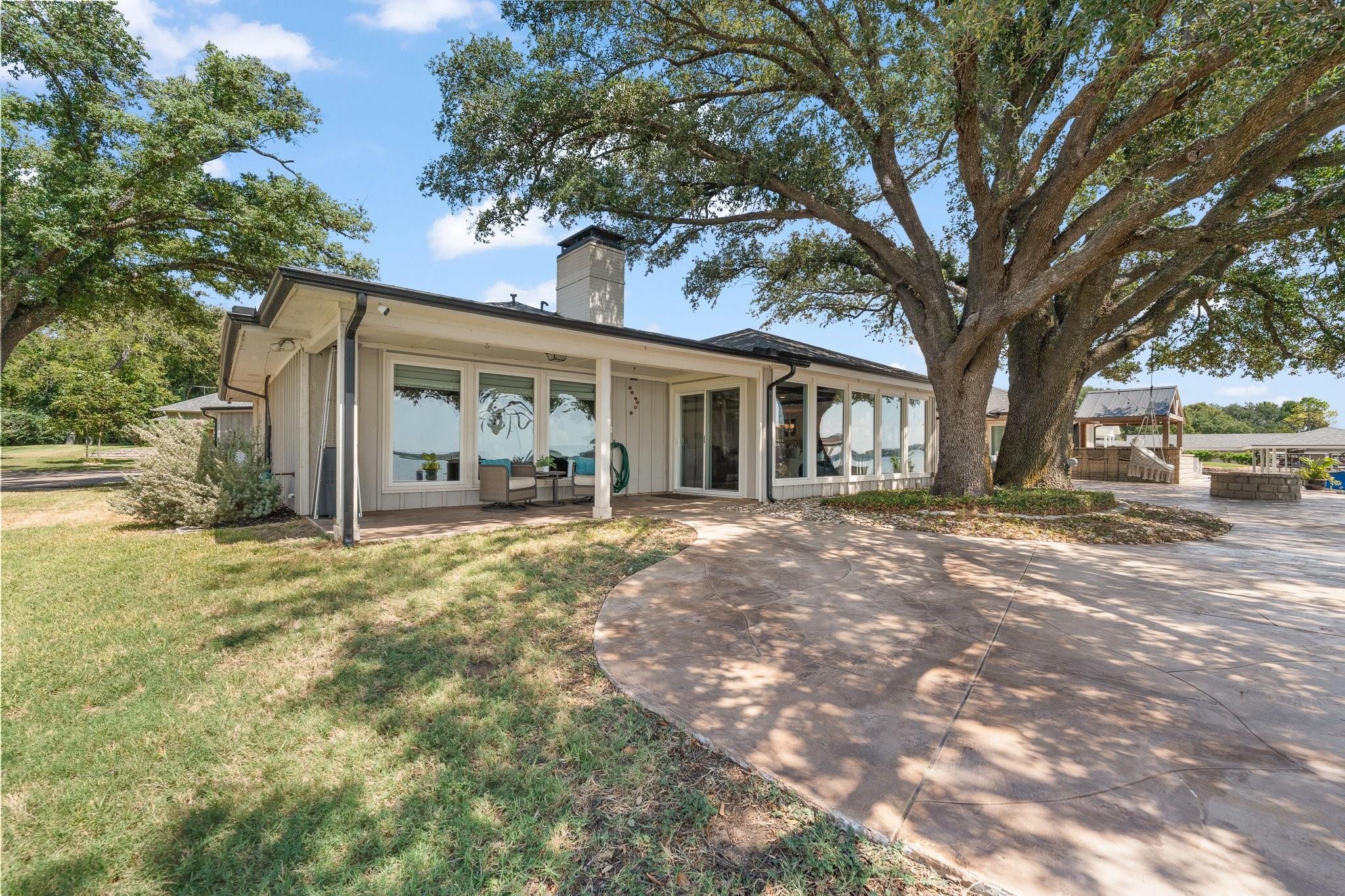 main property photo 36