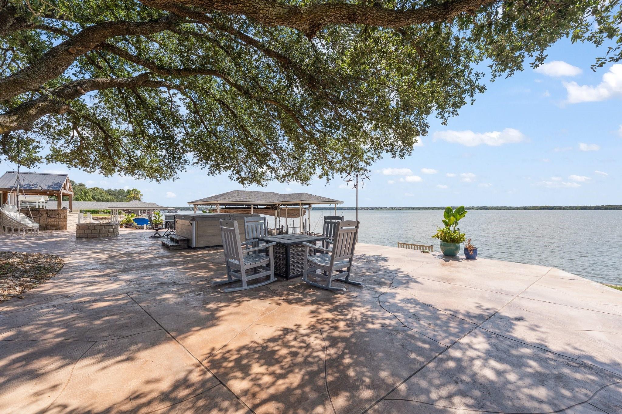 main property photo 37