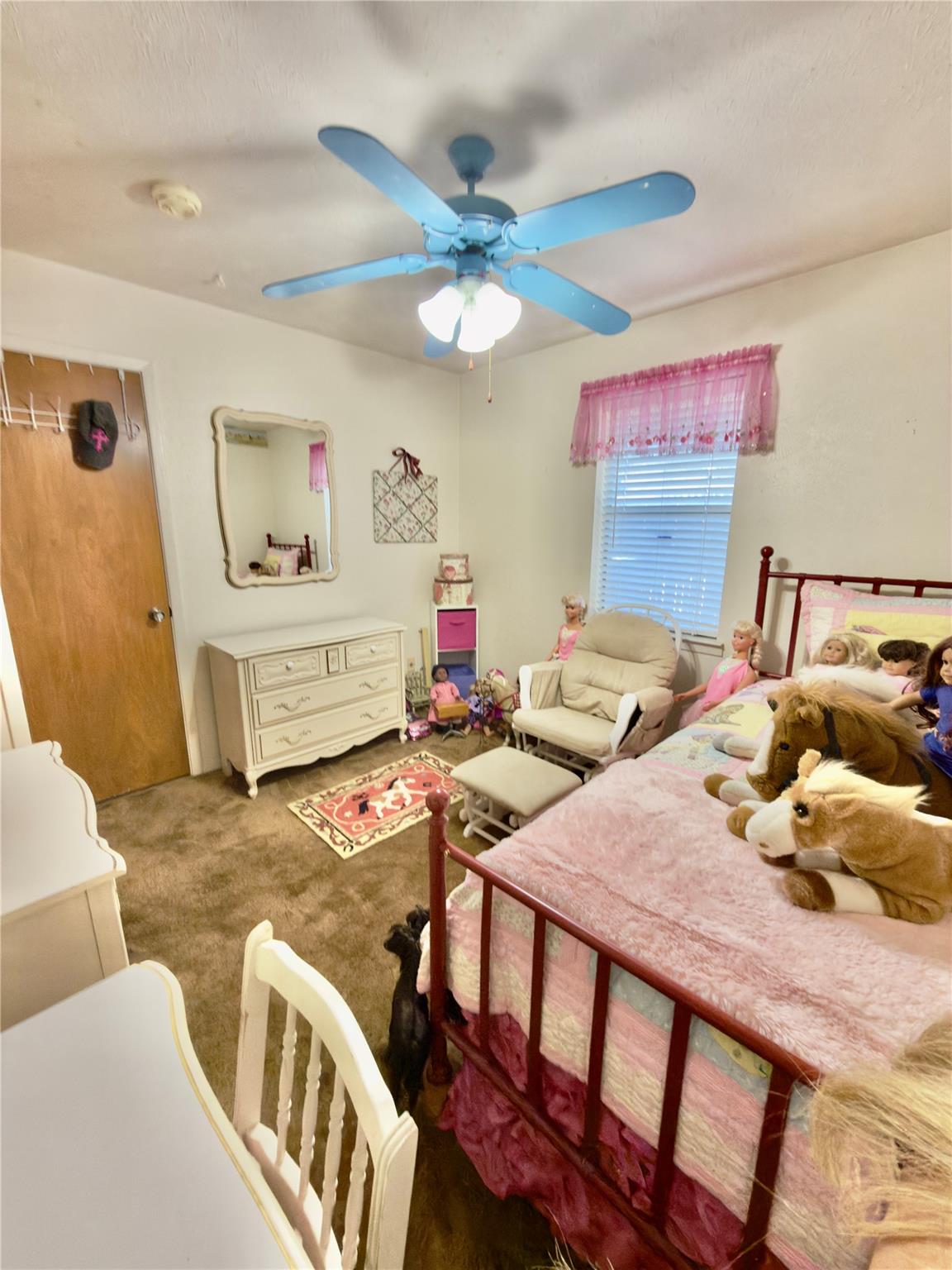 main property photo 30