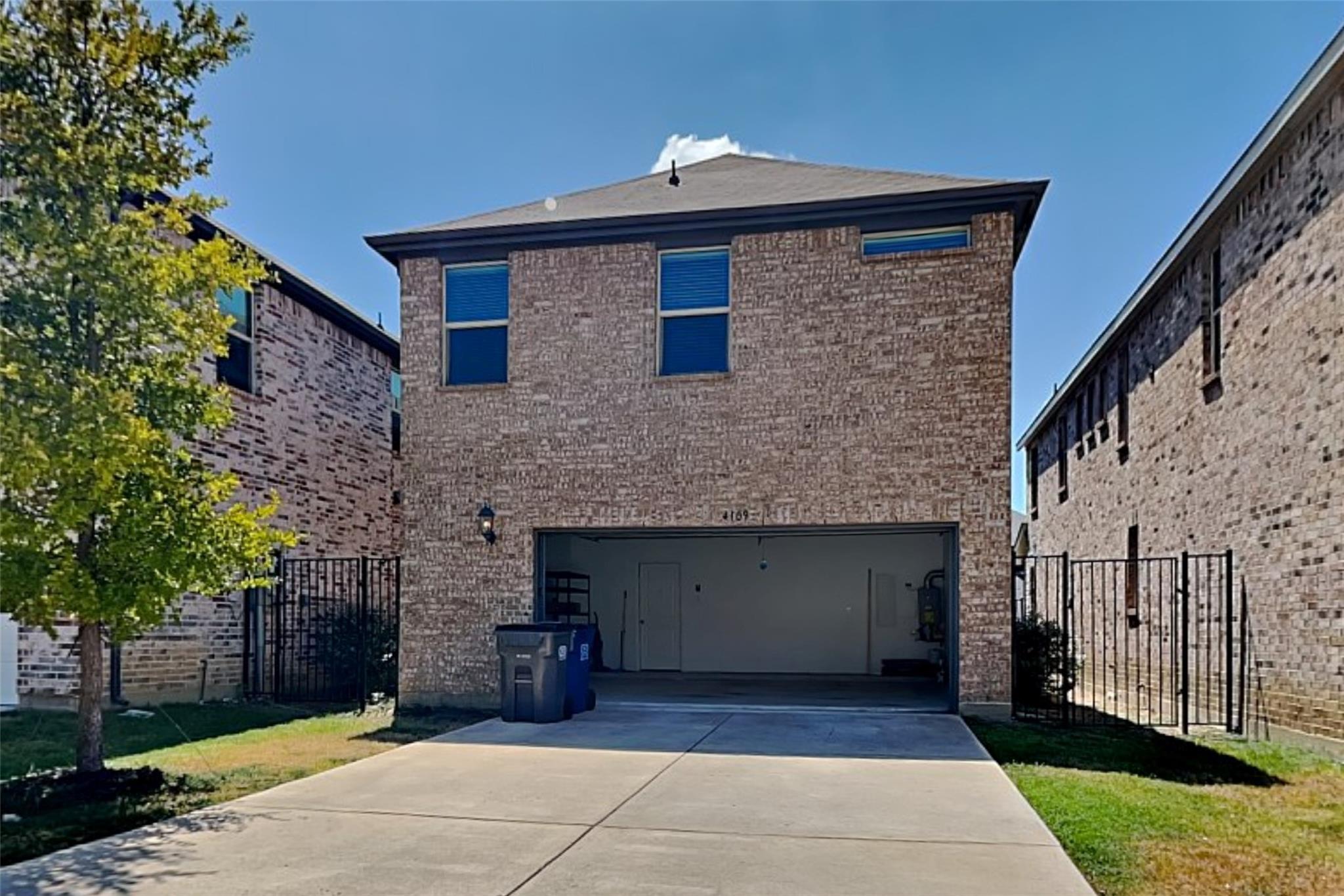 main property photo 15