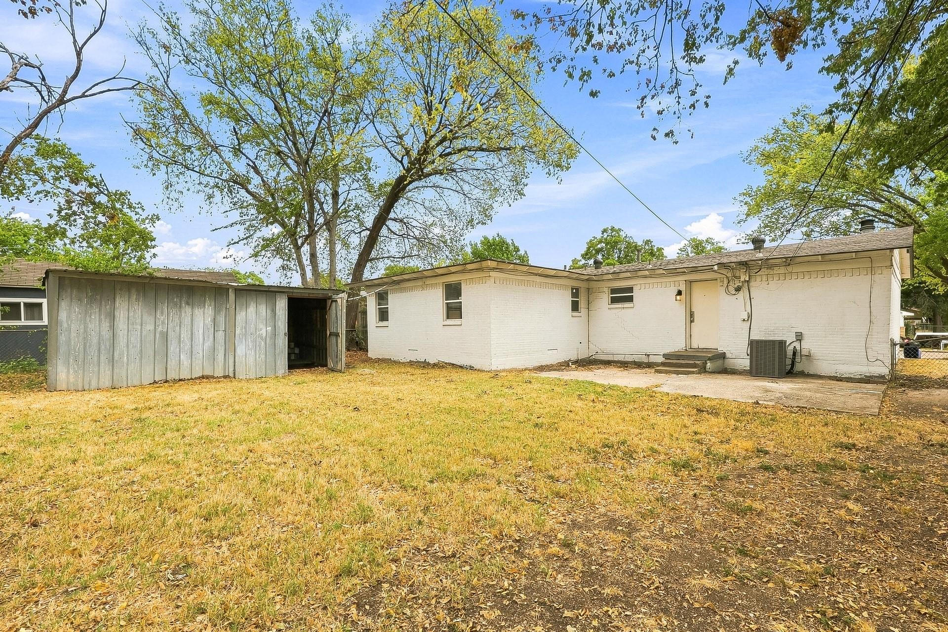 main property photo 13