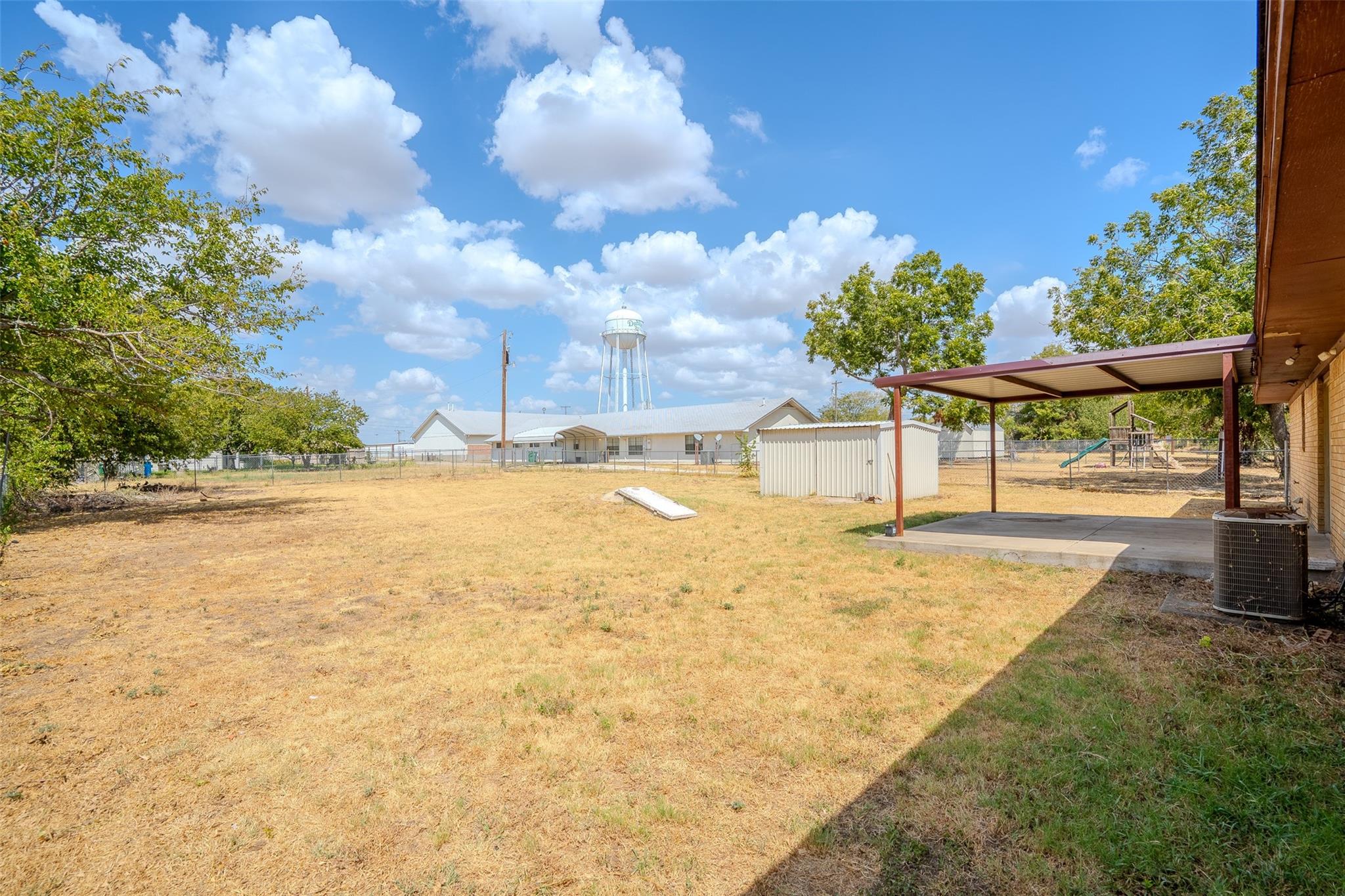main property photo 35