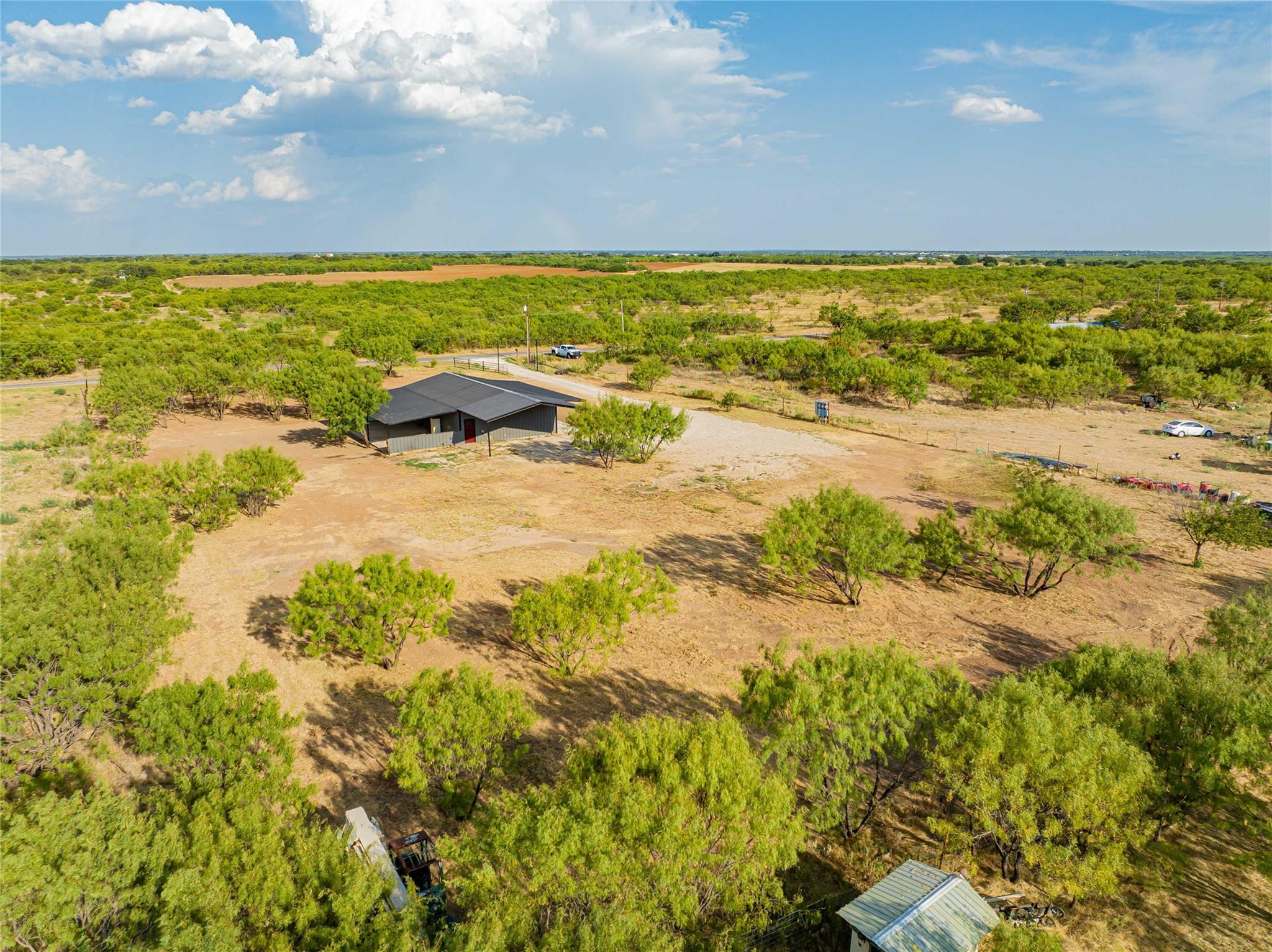 main property photo 37