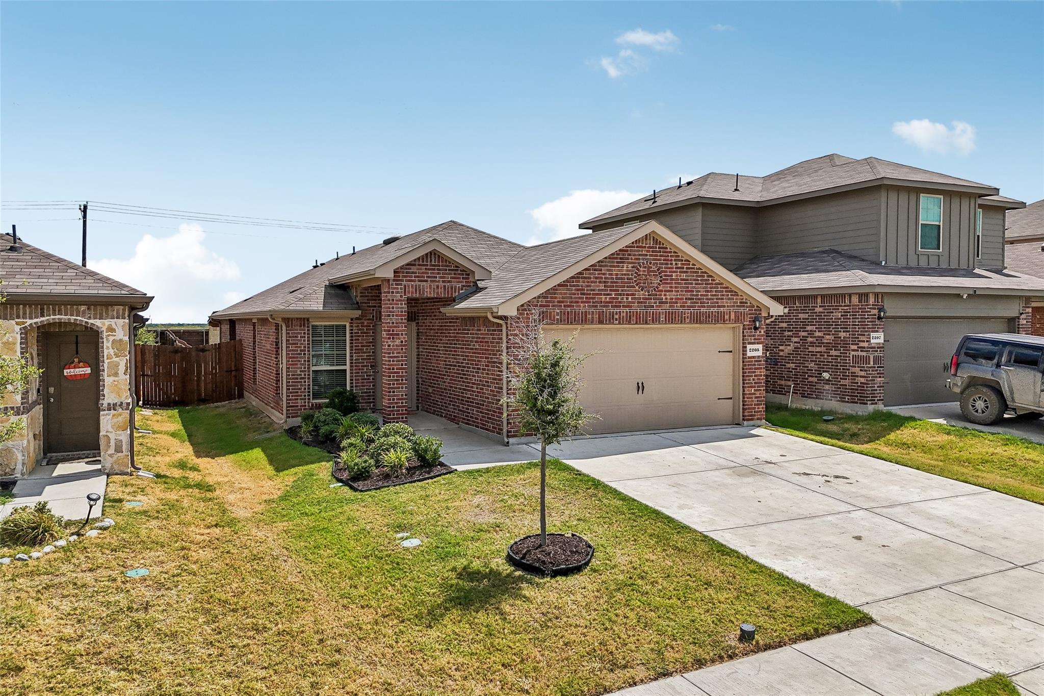 main property photo 28