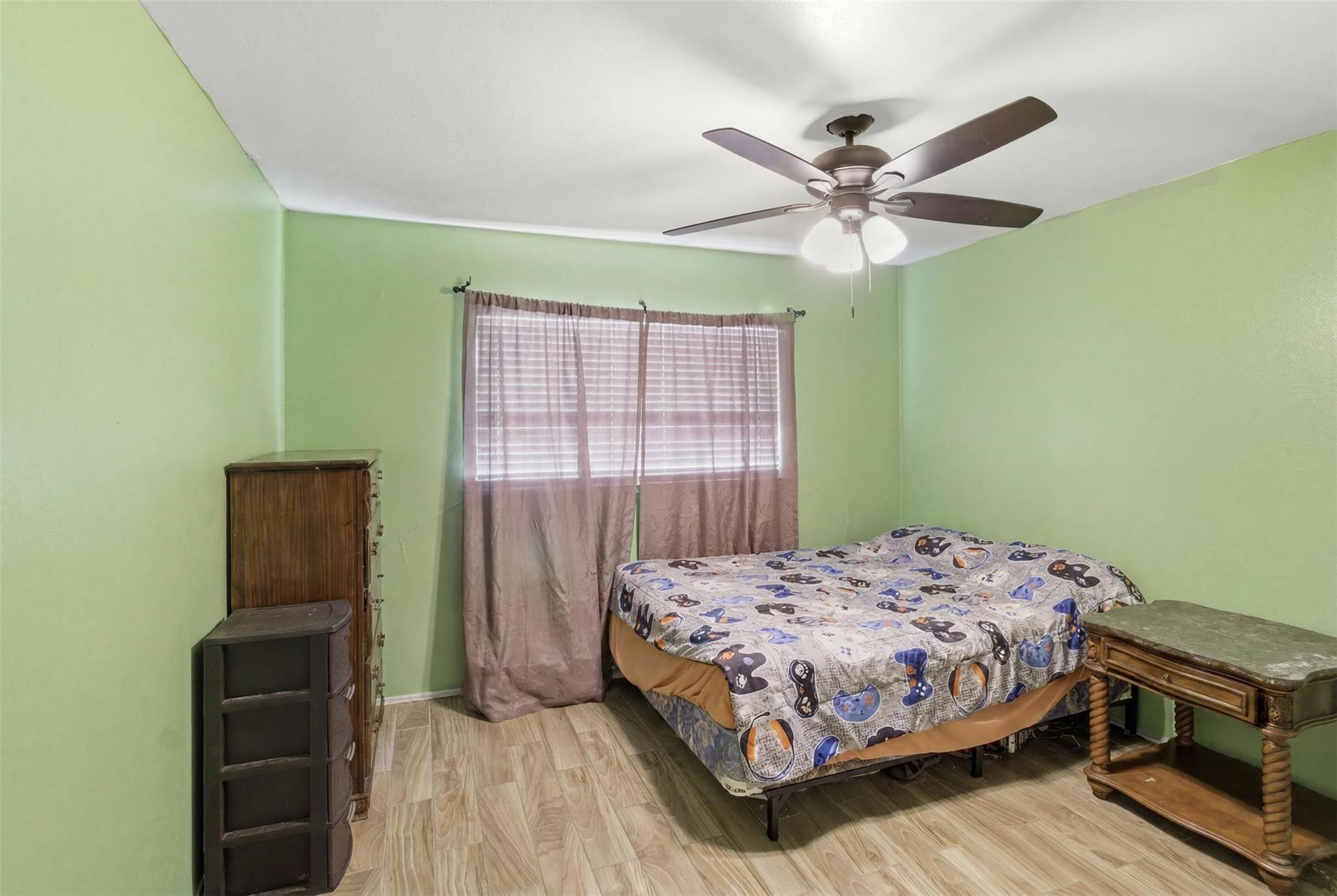 main property photo 26