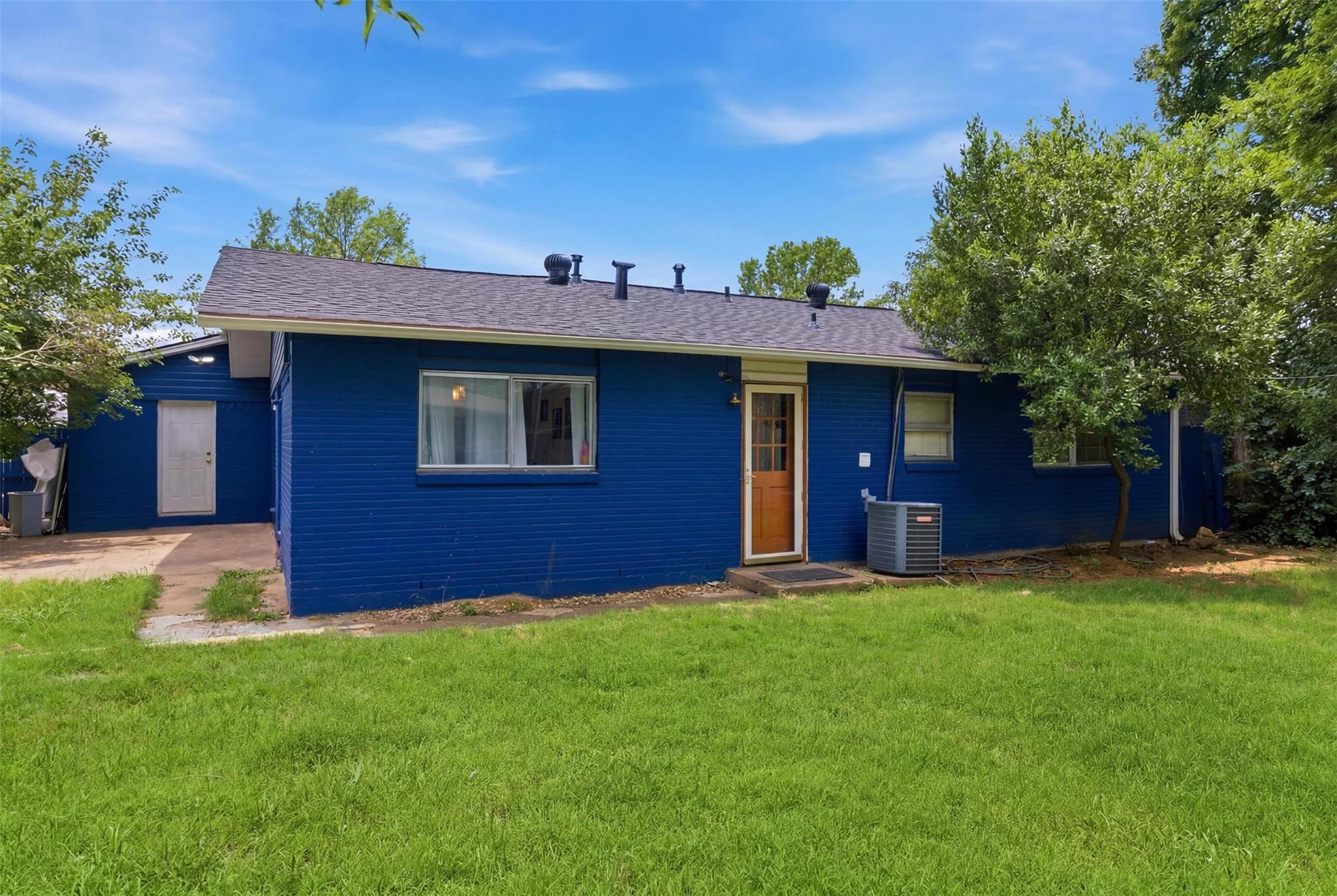 main property photo 34