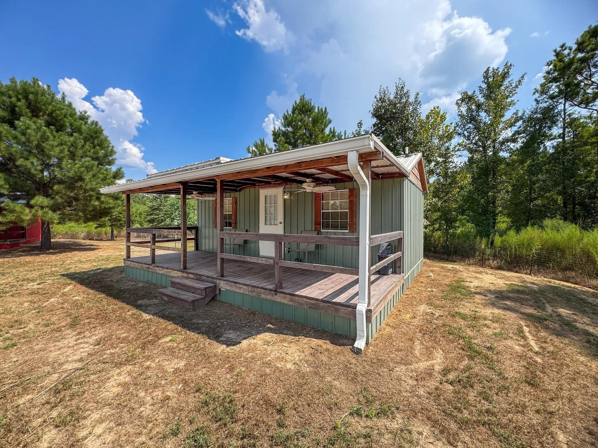 main property photo 28