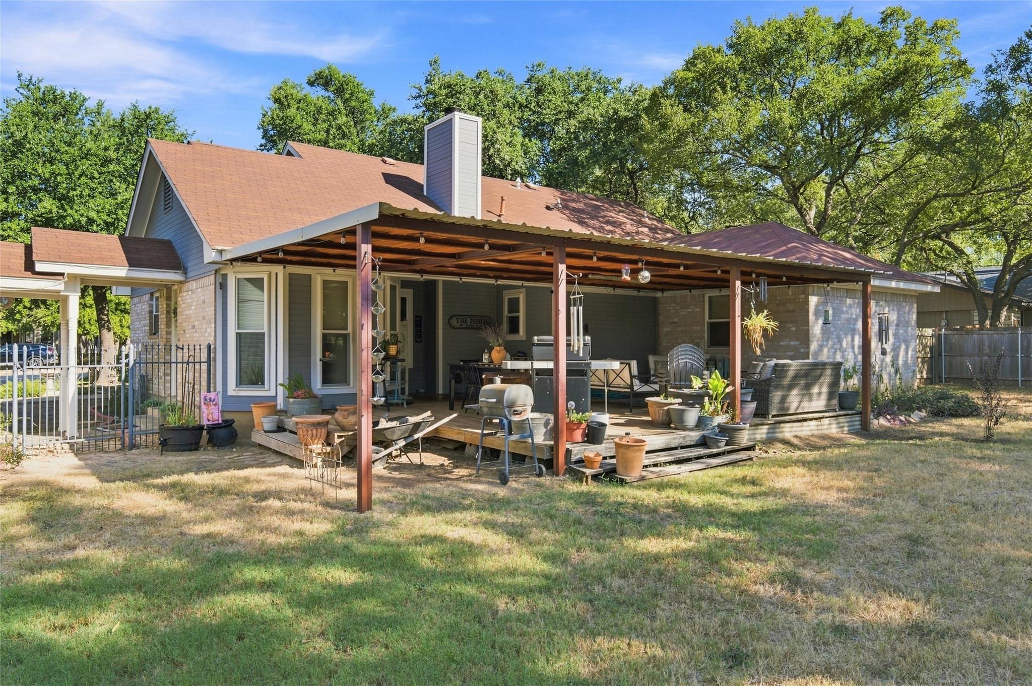 main property photo 28