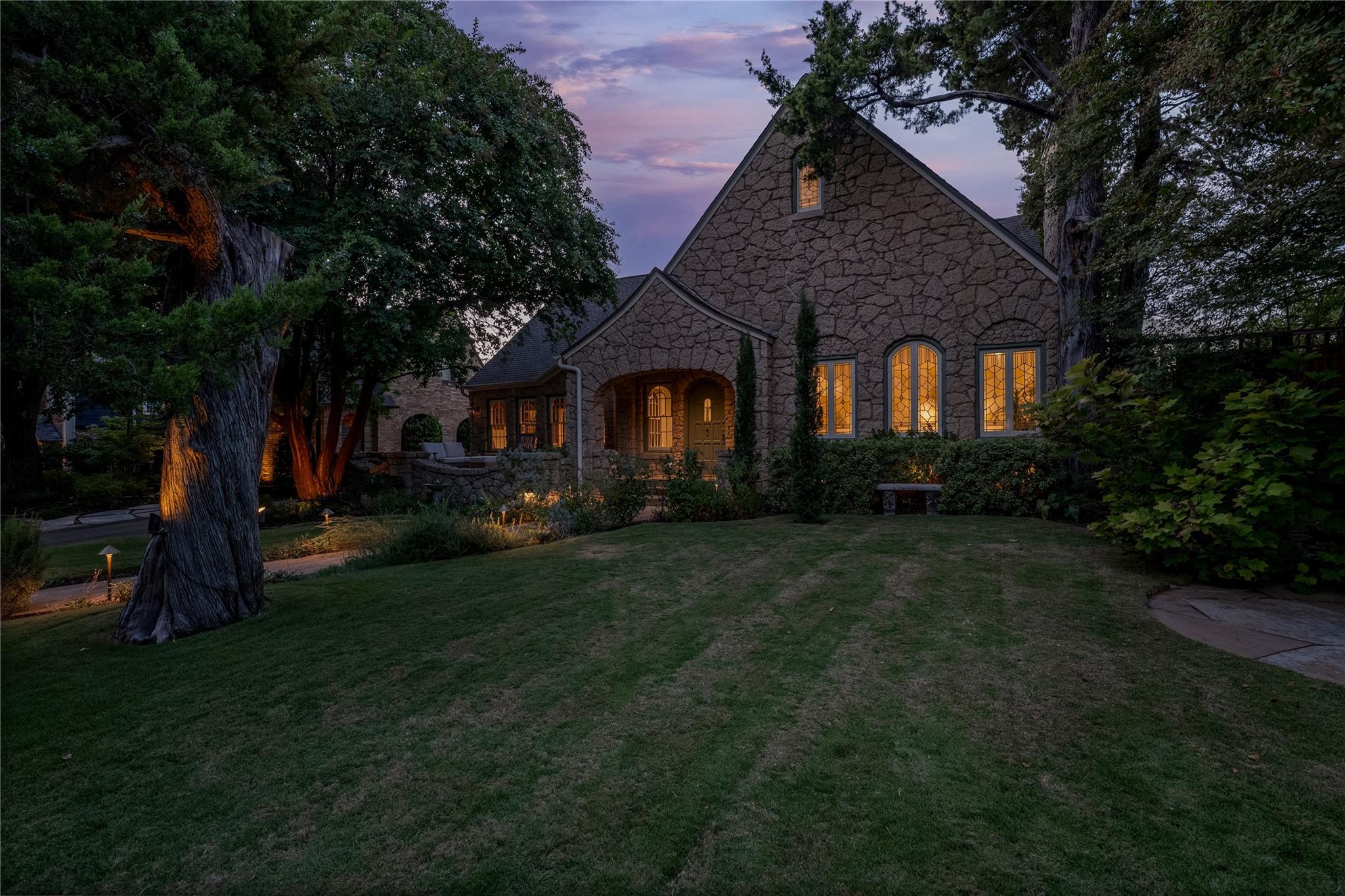 main property photo 37