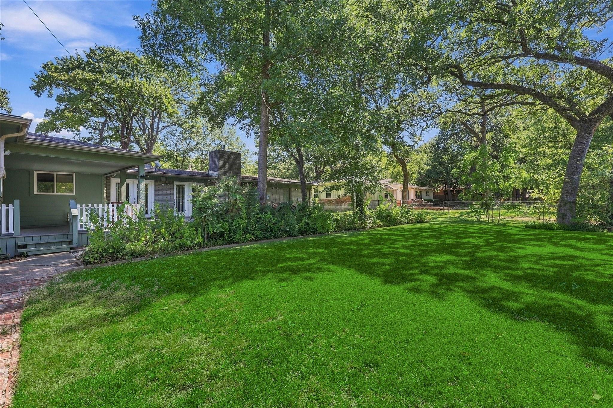 main property photo 34