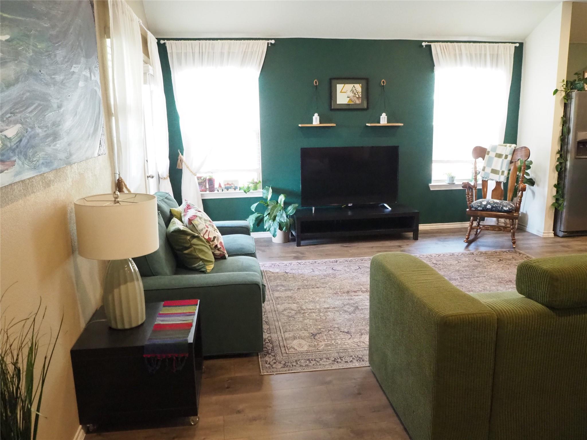 main property photo 10