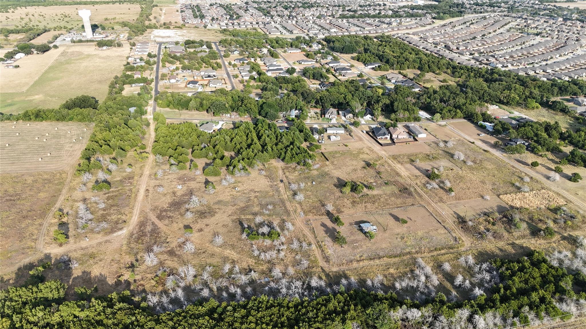 main property photo 10