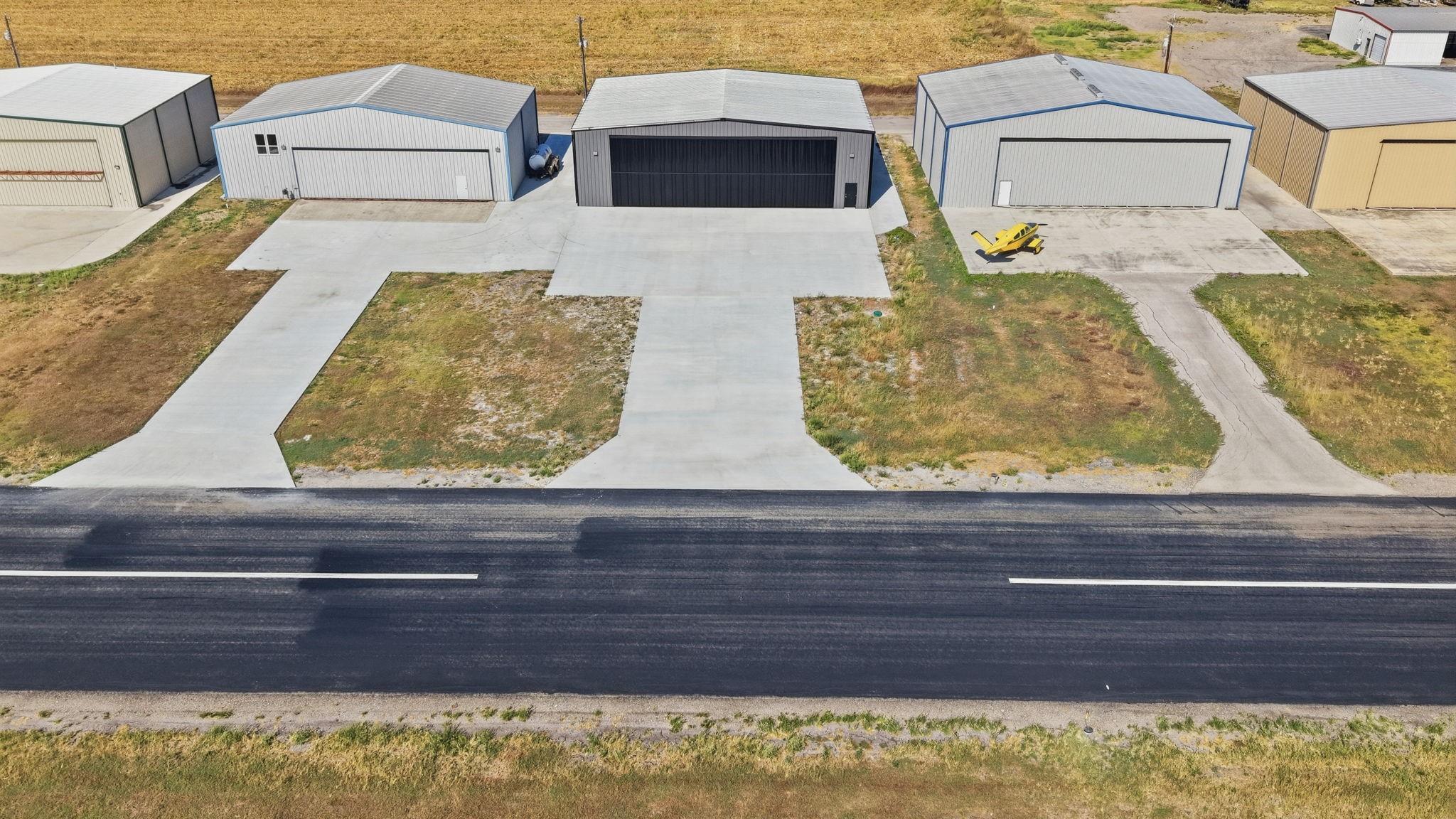 main property photo 35