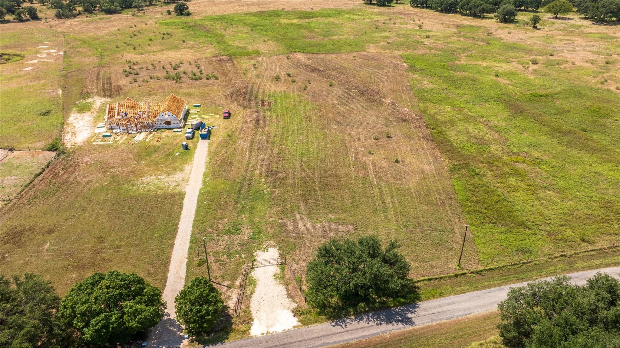 main property photo 4