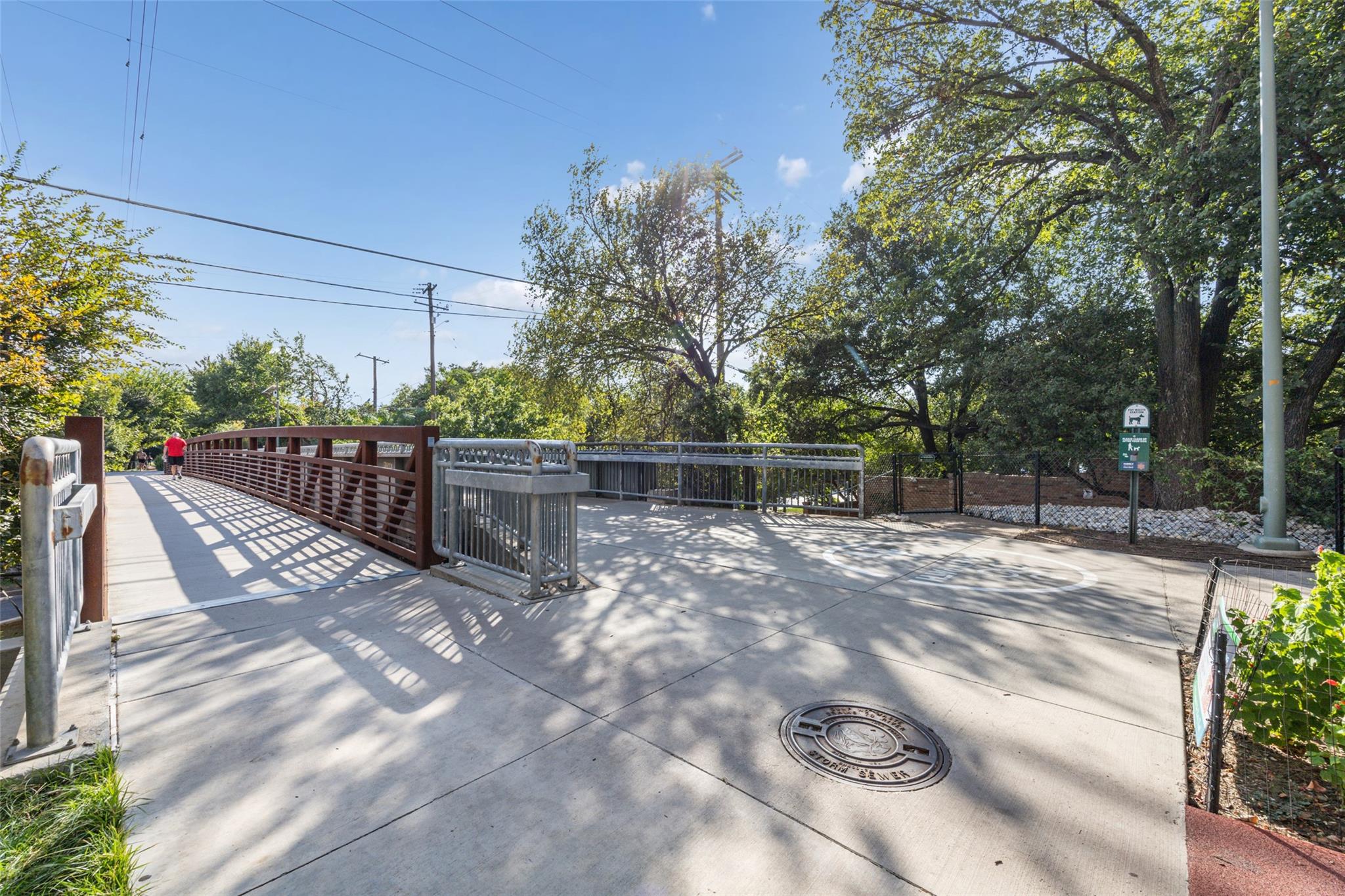 main property photo 34