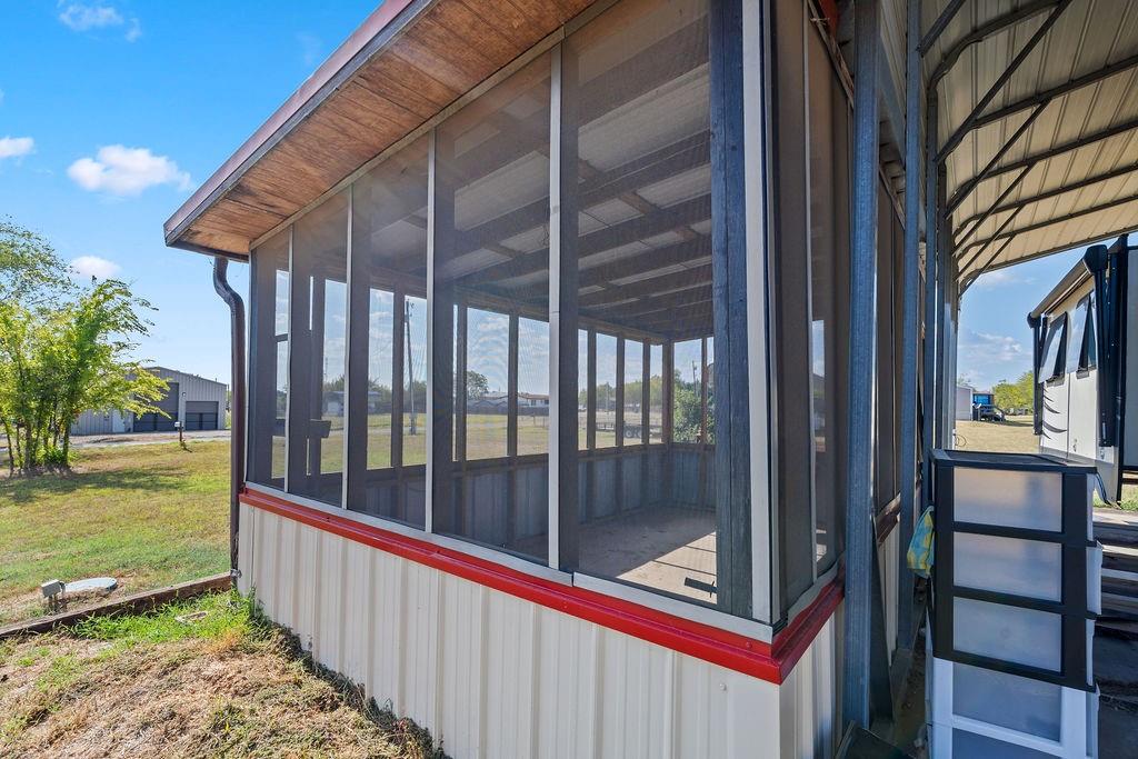 main property photo 35