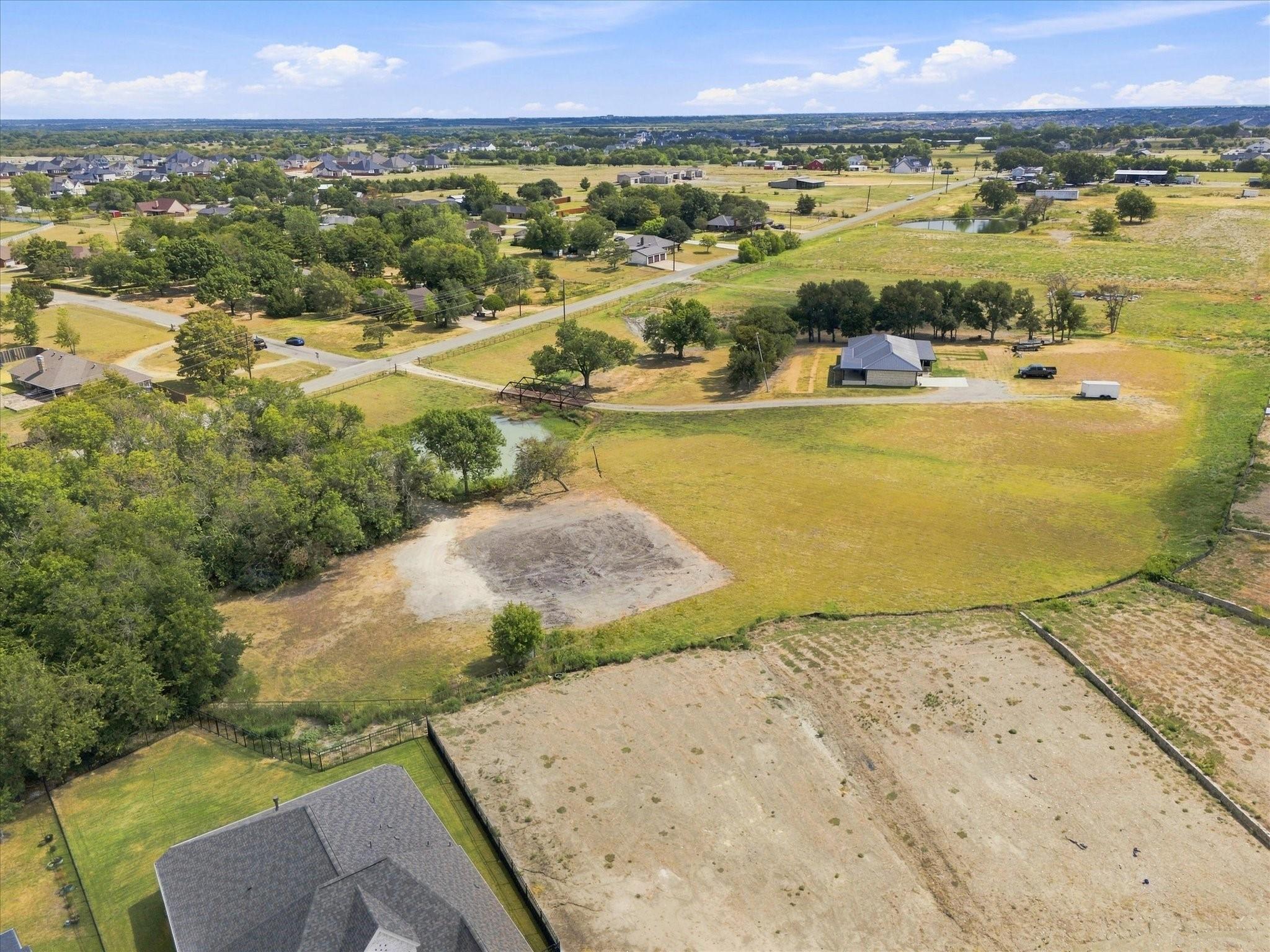main property photo 10
