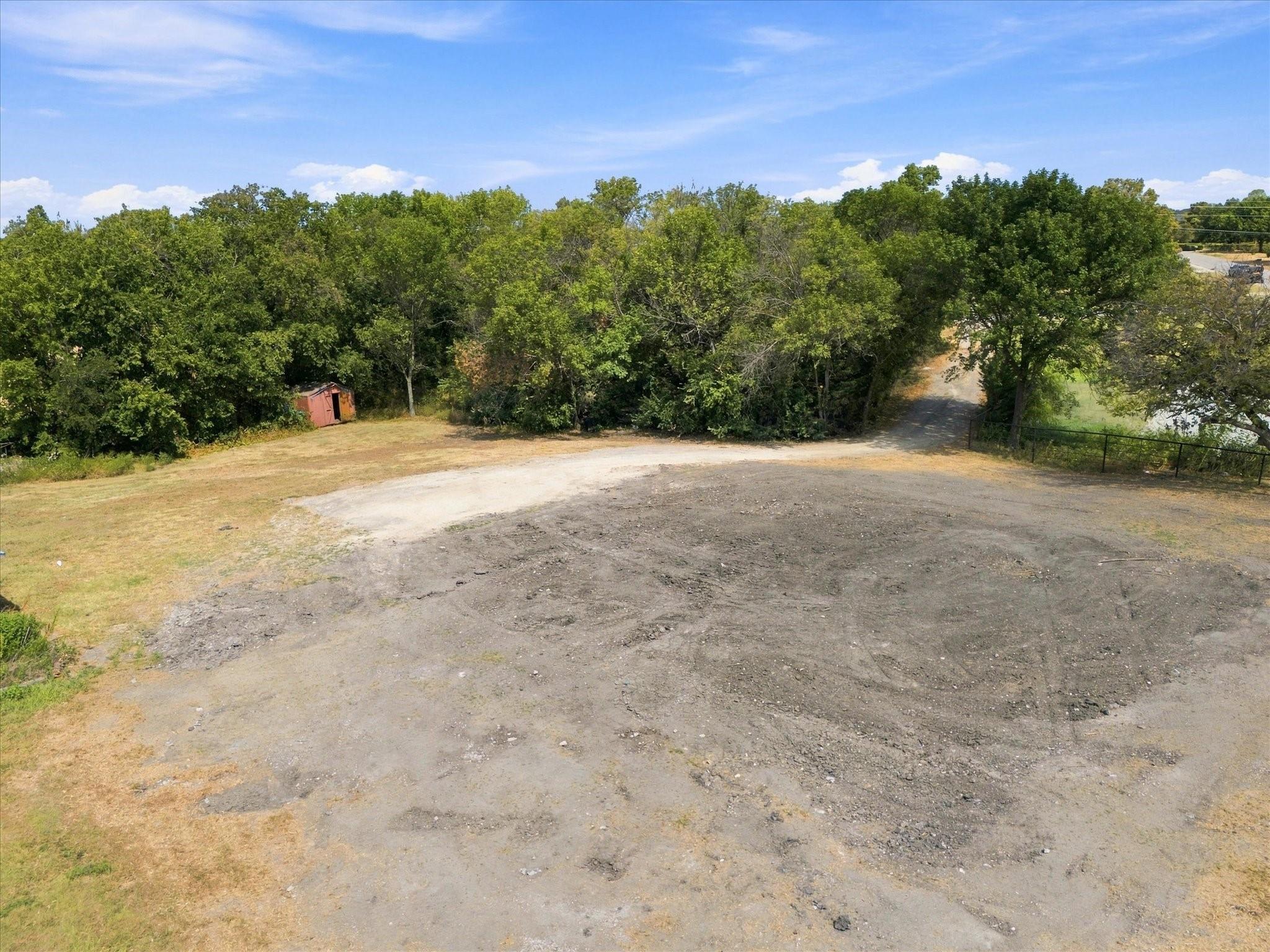 main property photo 17