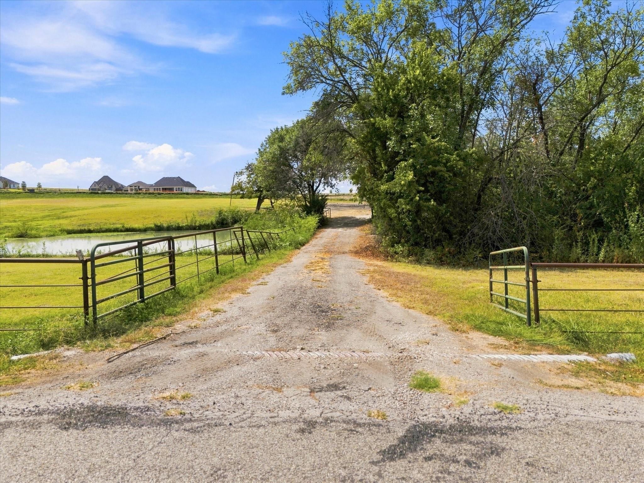 main property photo 2