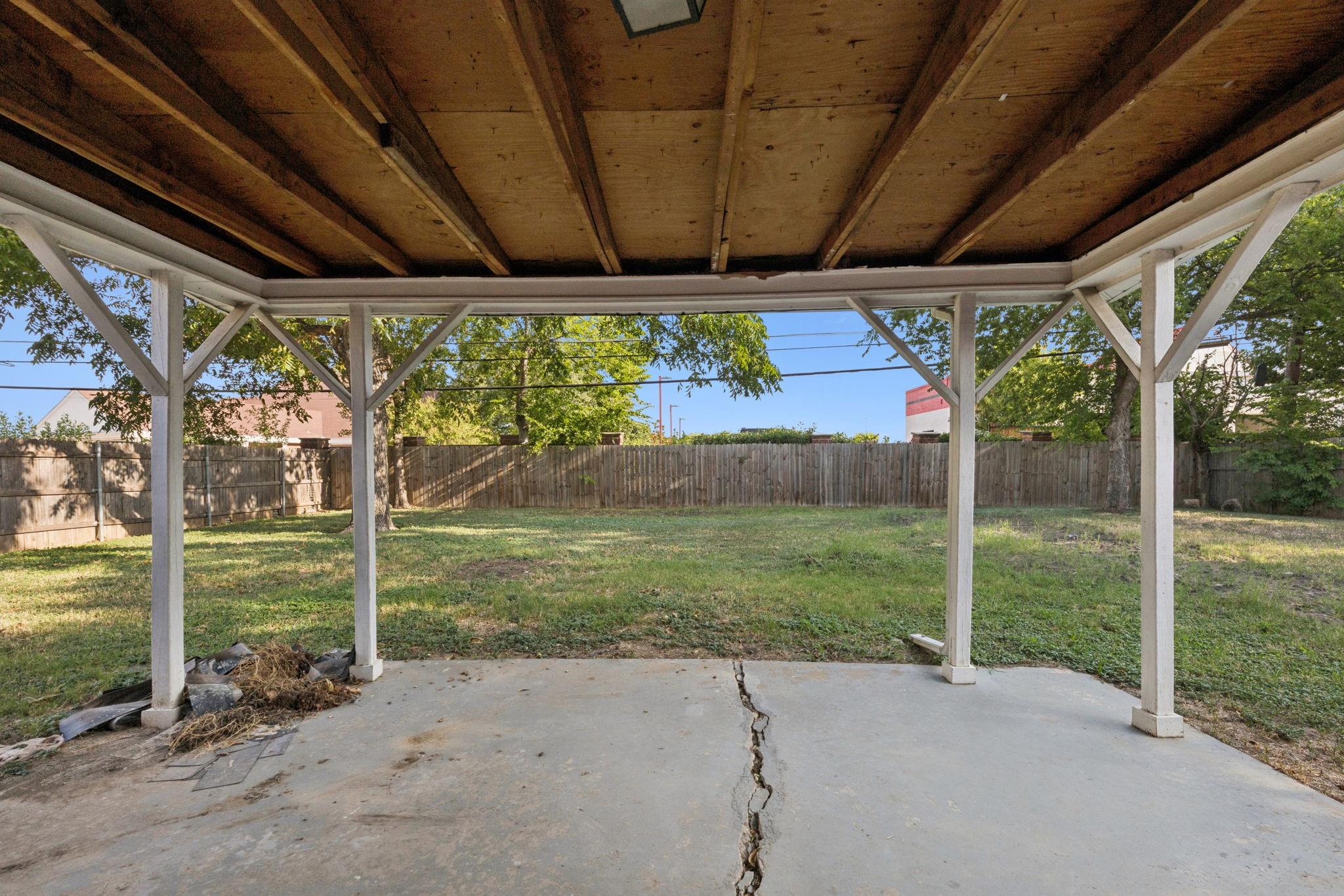 main property photo 22