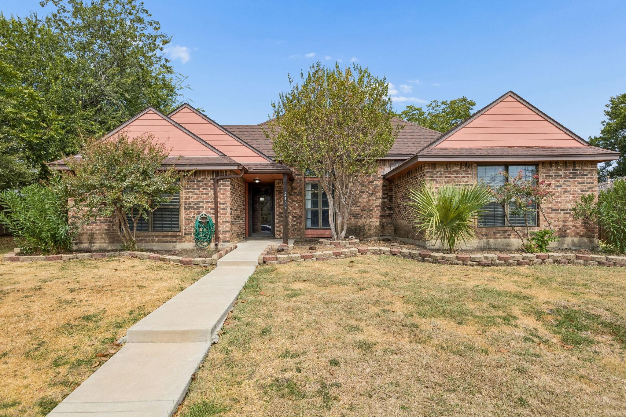 main property photo 1