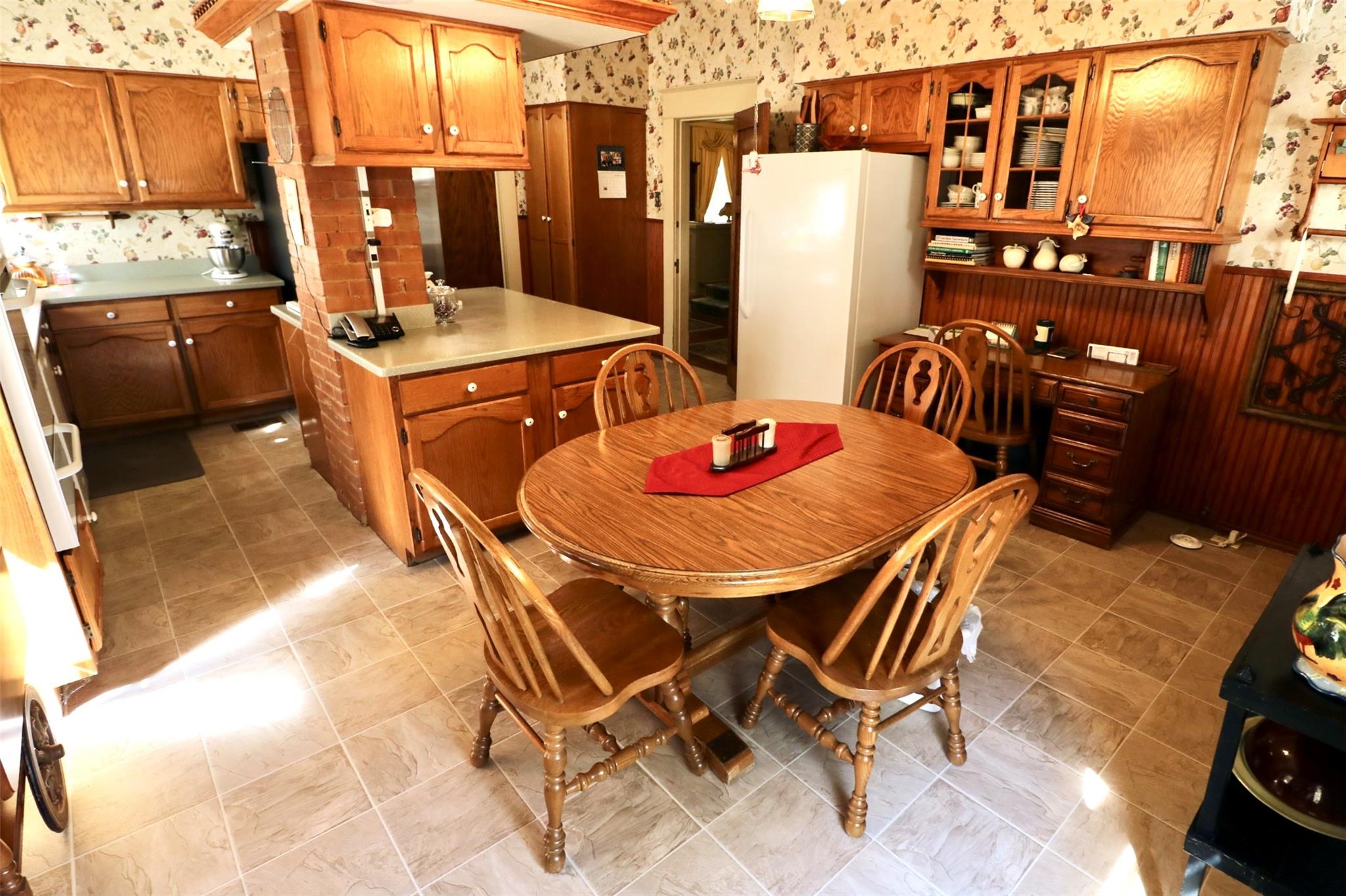 main property photo 12