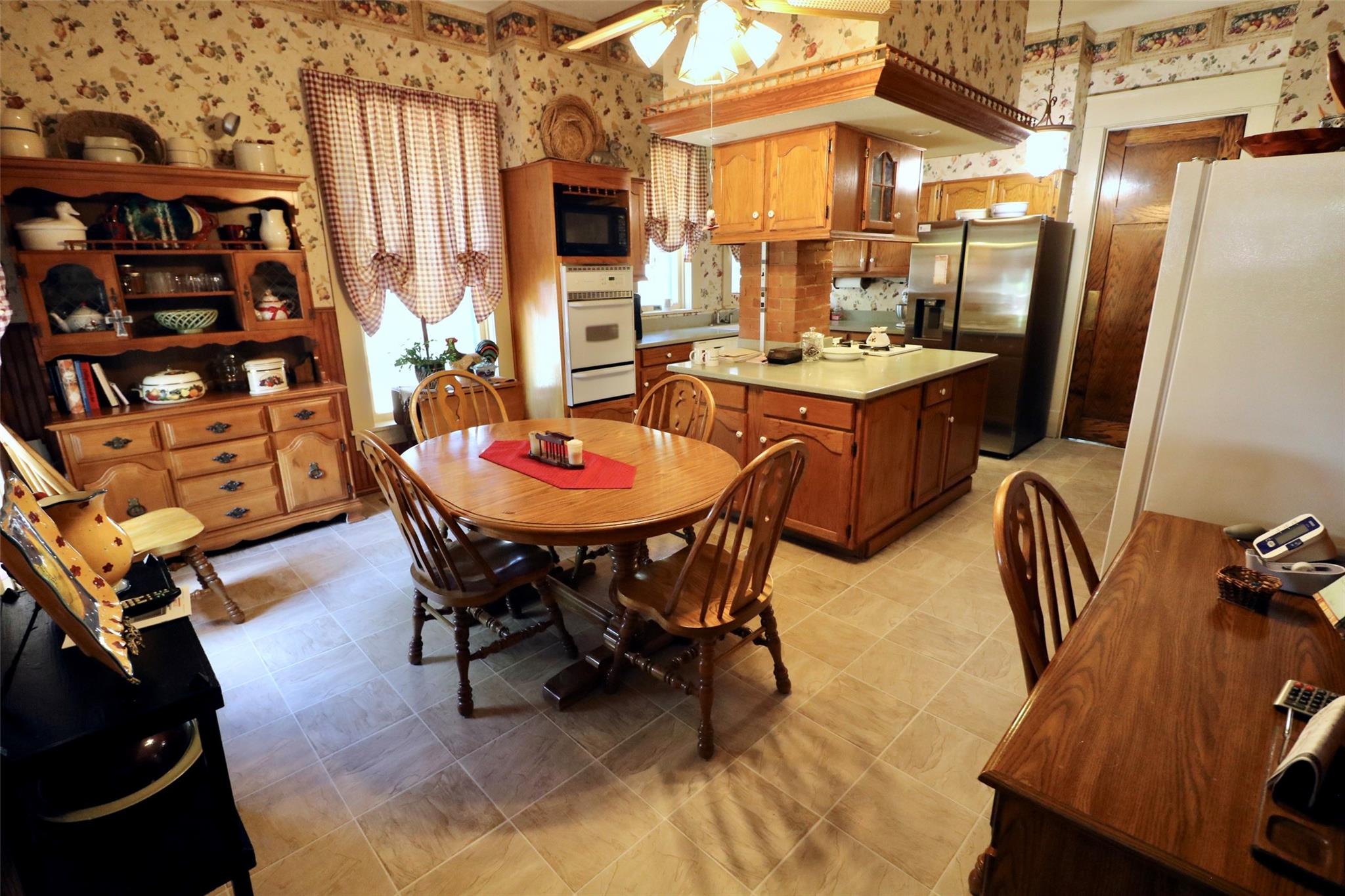 main property photo 13