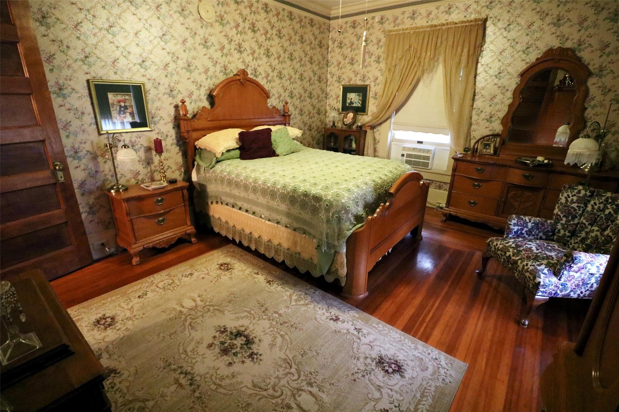 main property photo 16