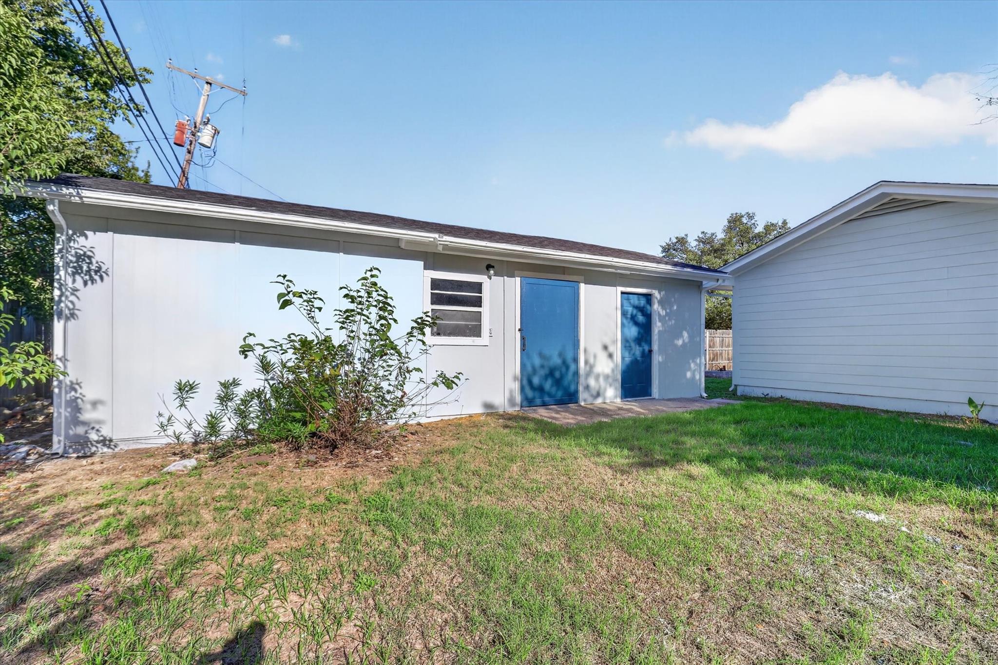 main property photo 30