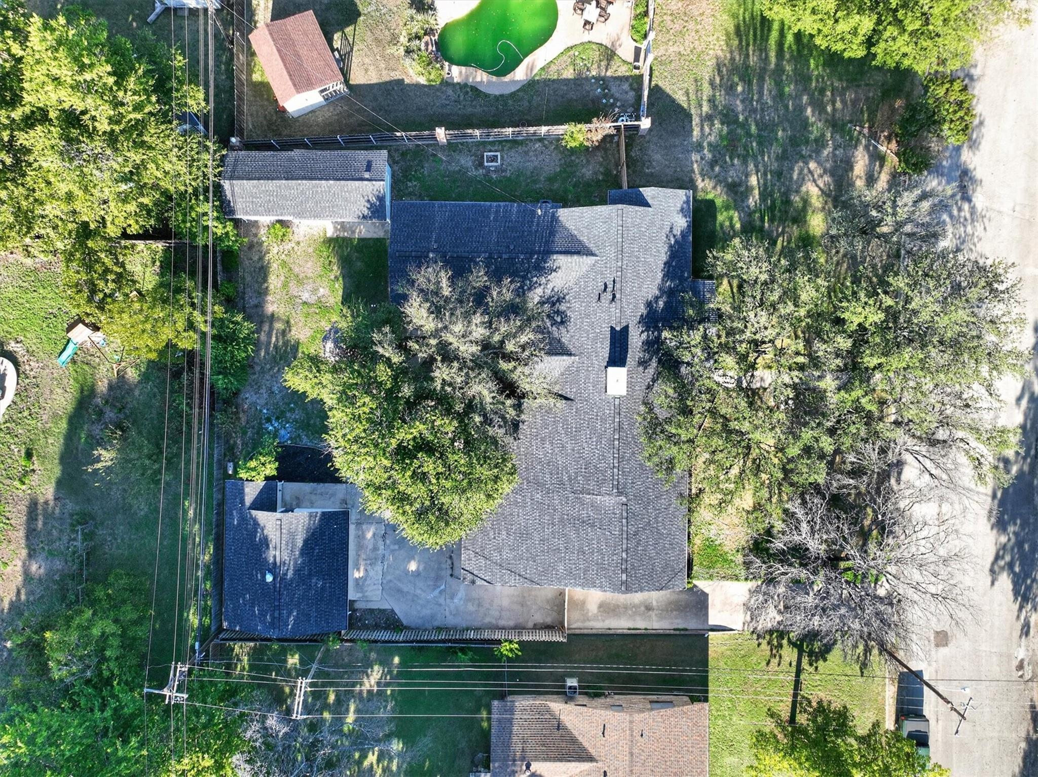 main property photo 33
