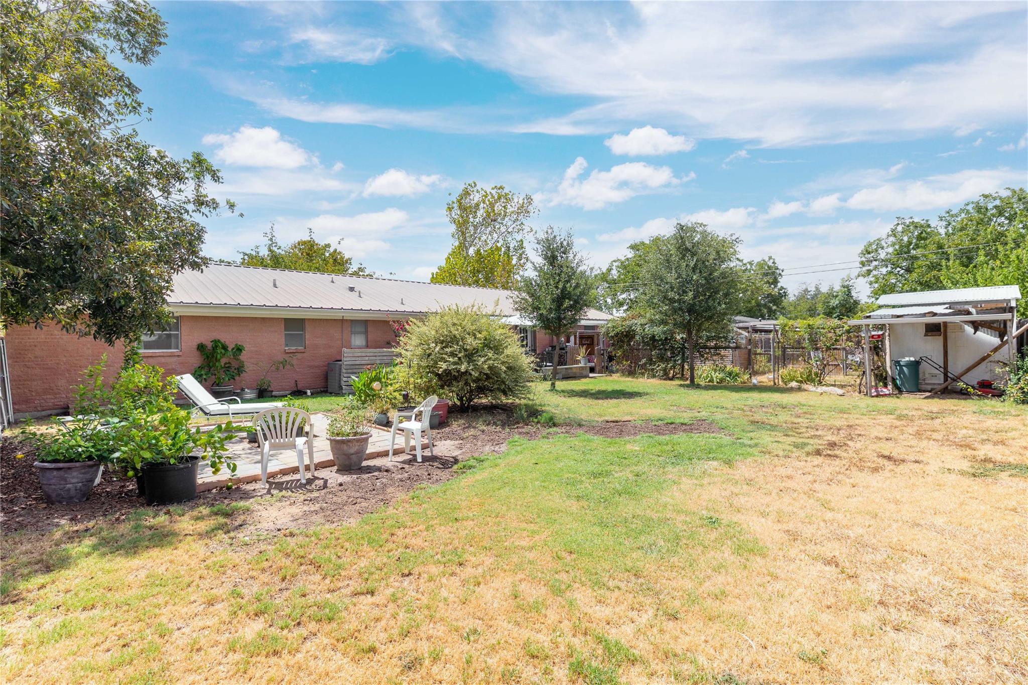 main property photo 26