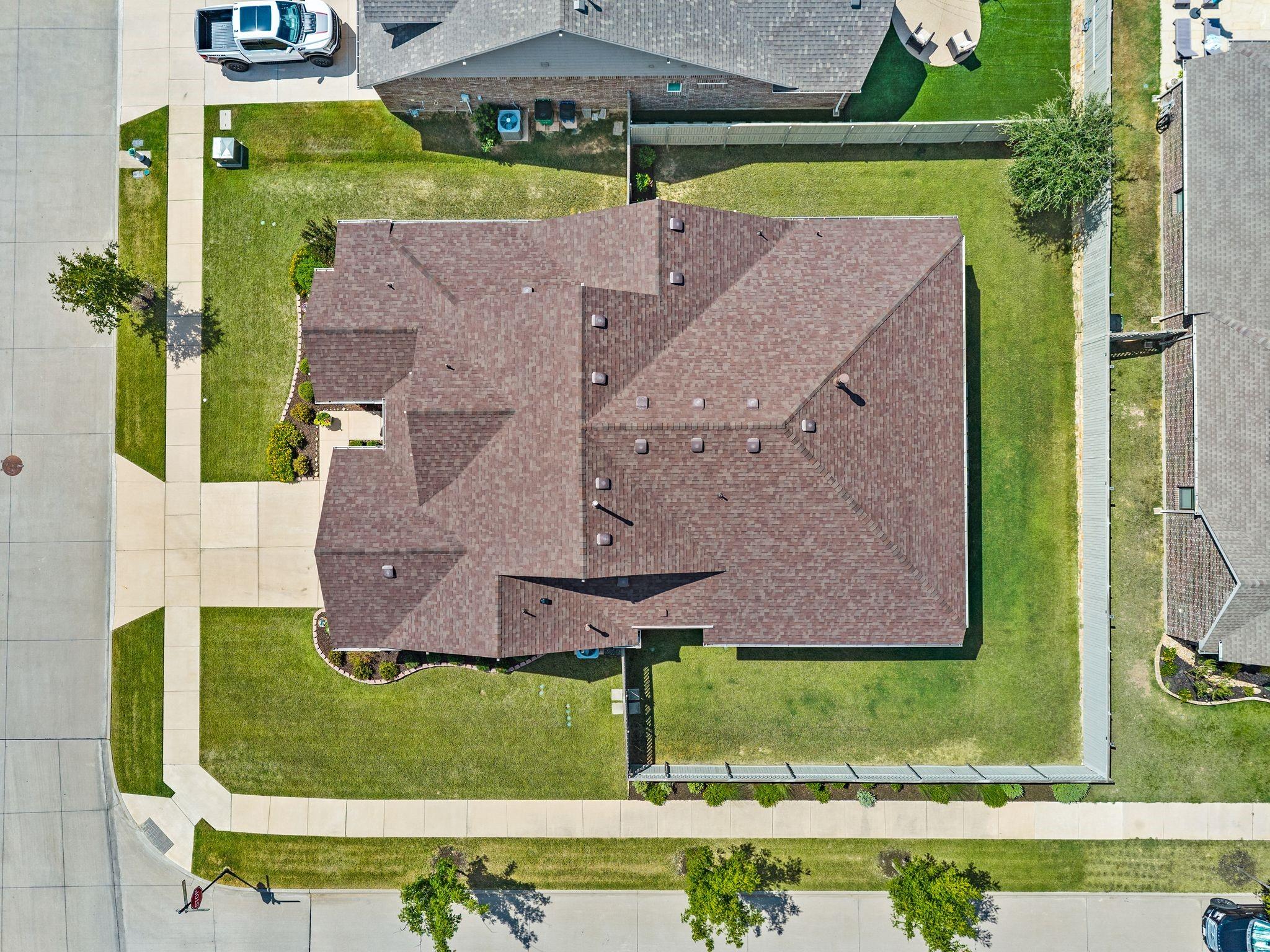 main property photo 37