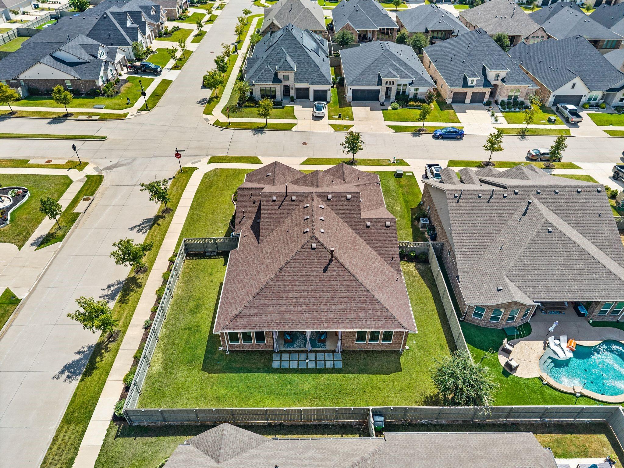 main property photo 39