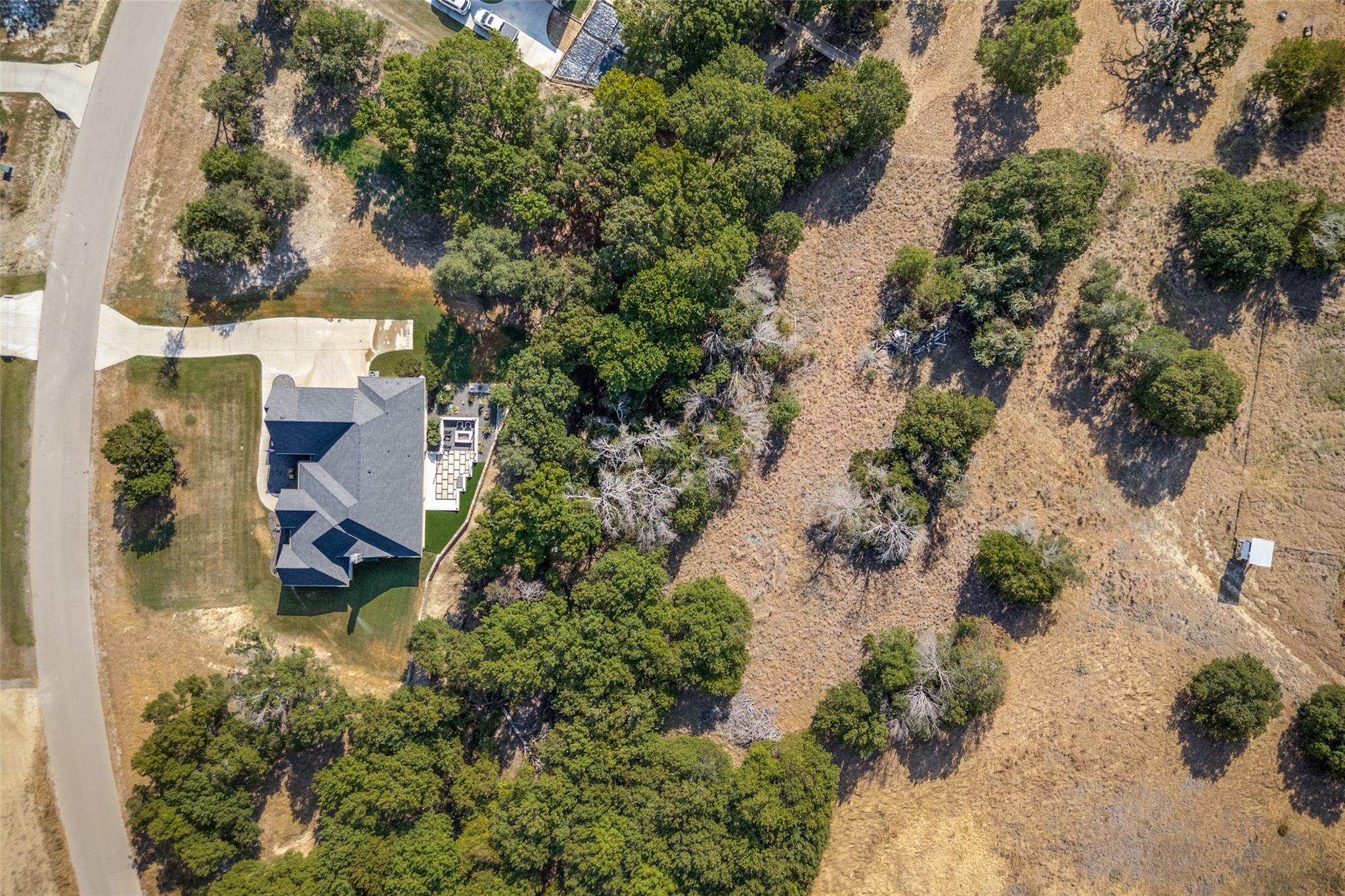 main property photo 36
