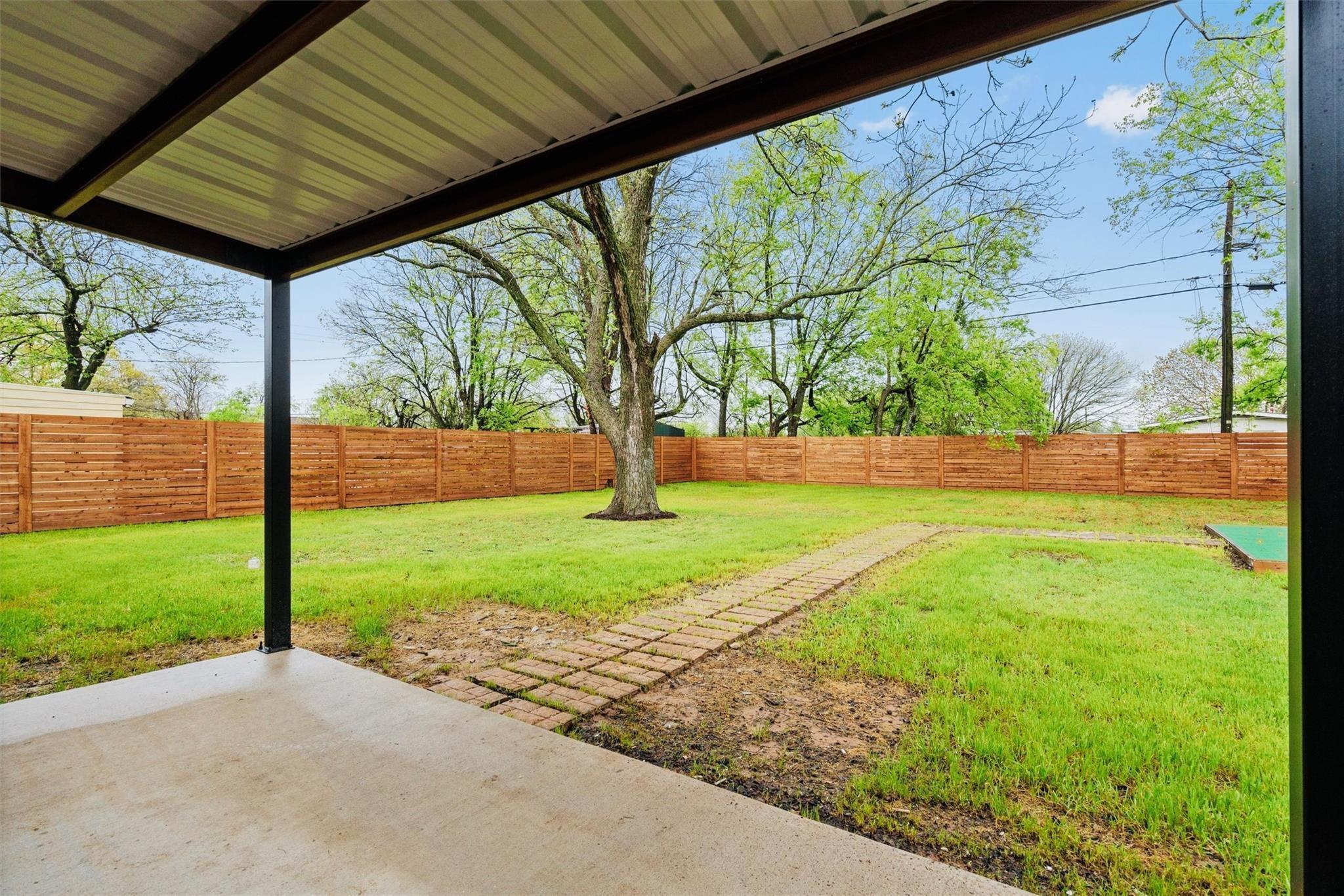 main property photo 33