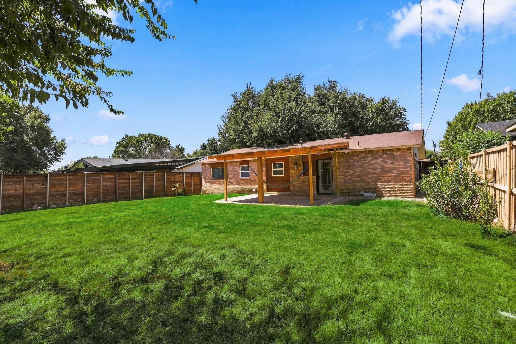 main property photo 18