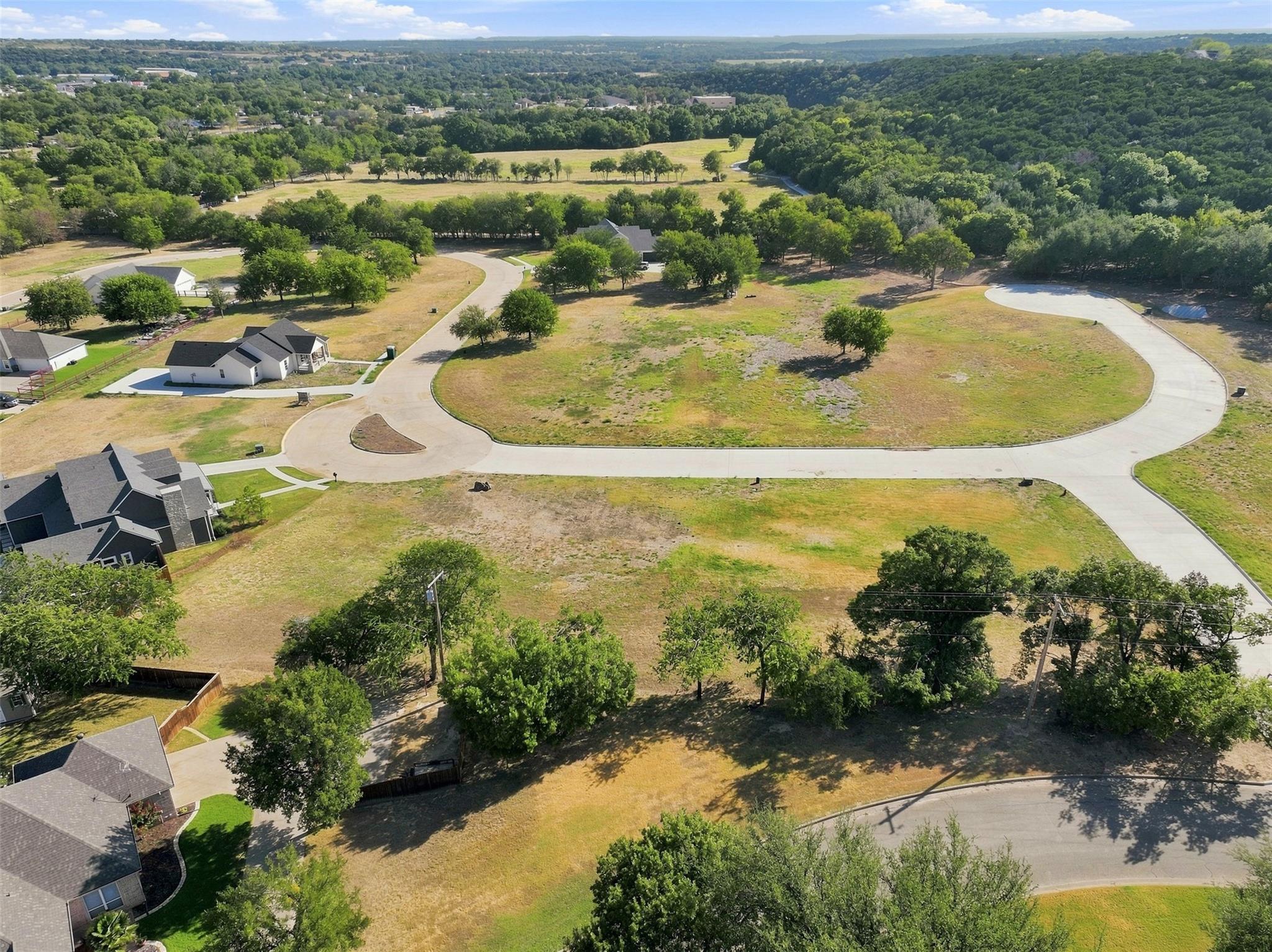 main property photo 10