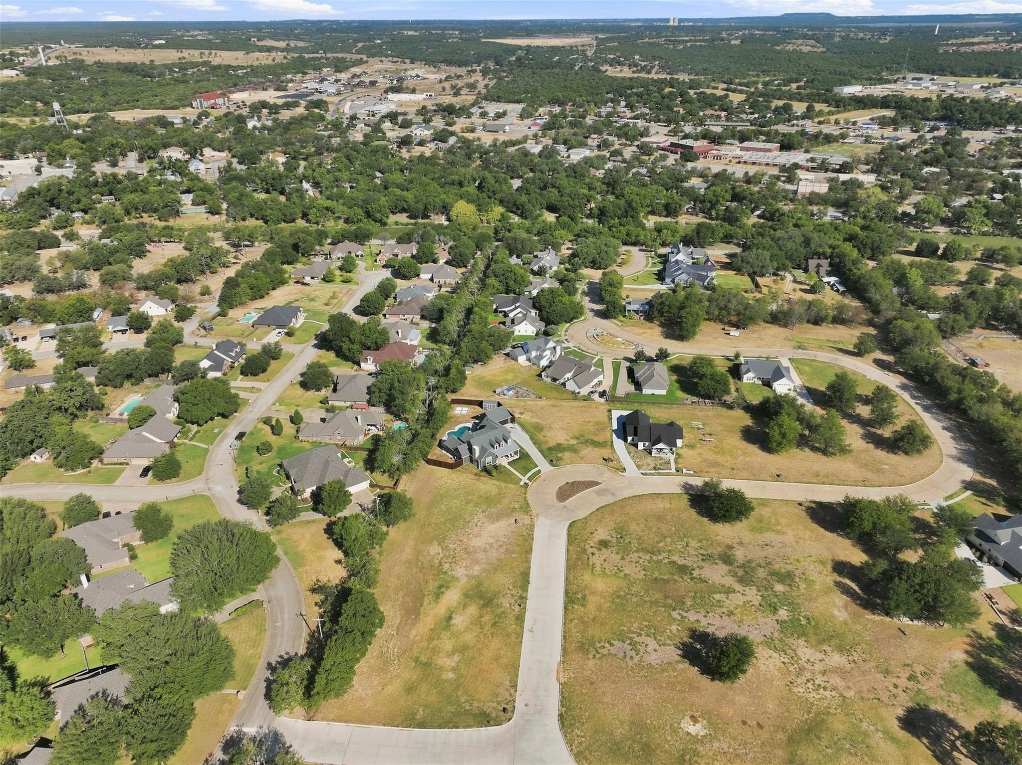 main property photo 11