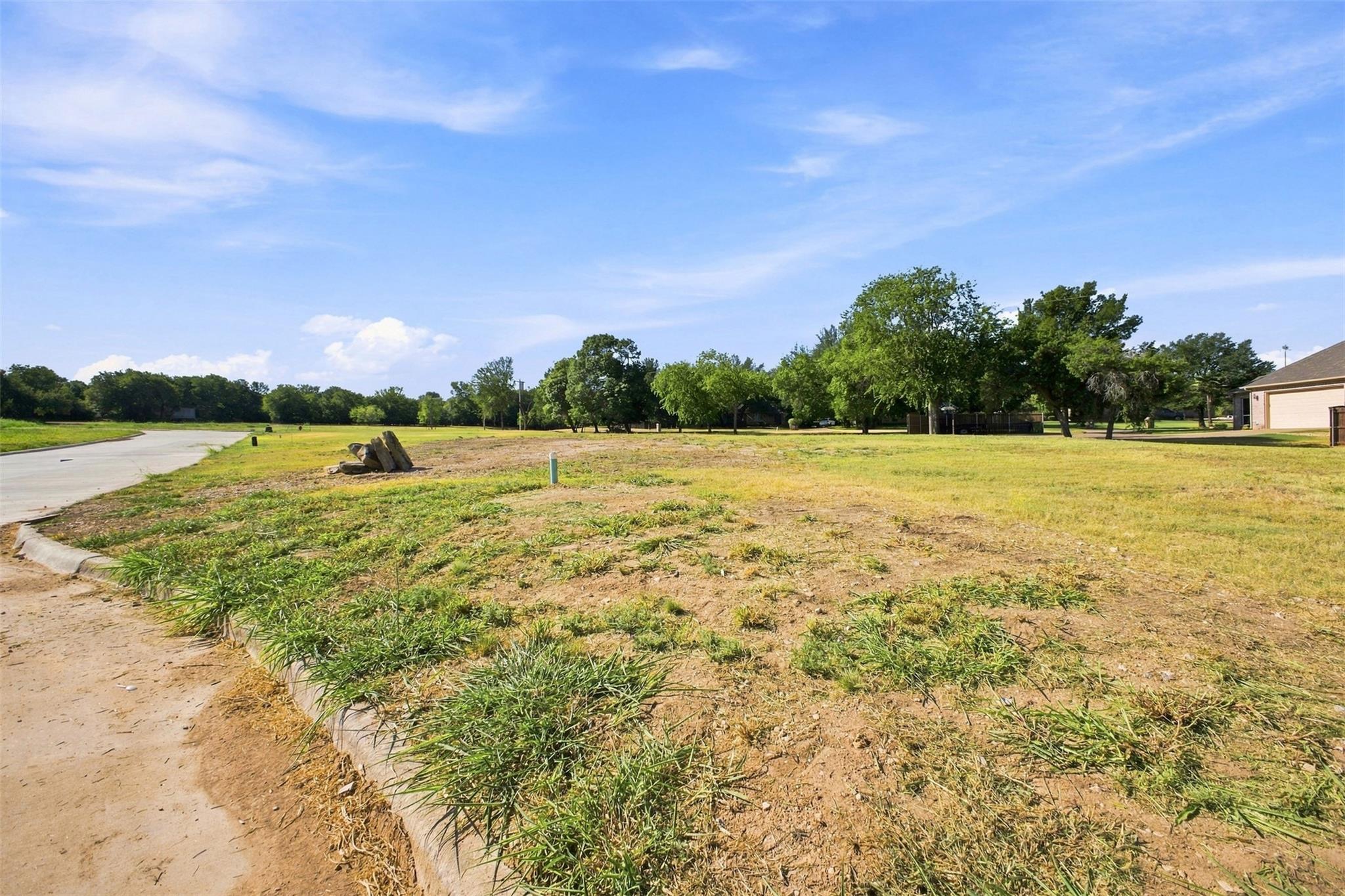 main property photo 7