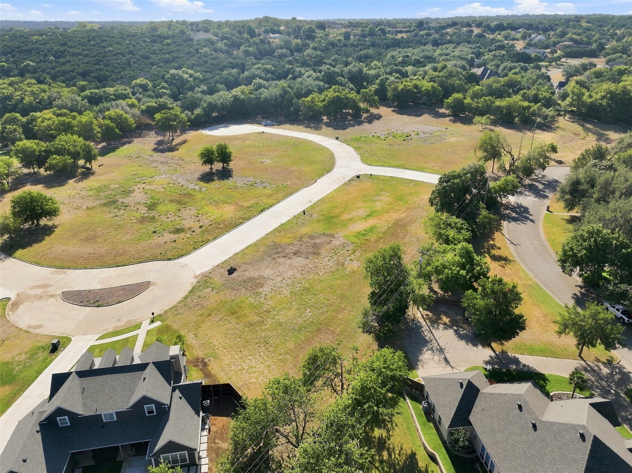 main property photo 9