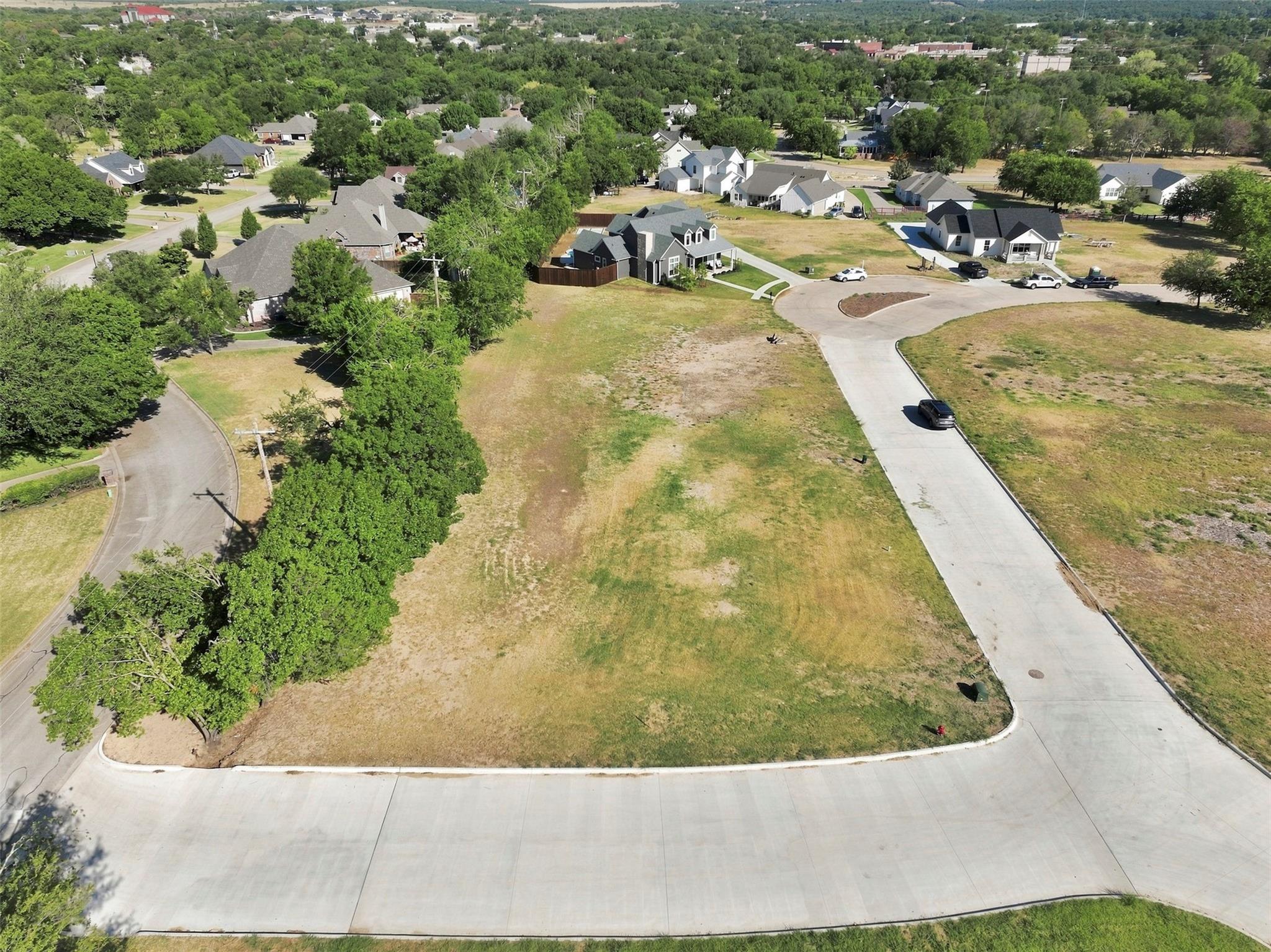 main property photo 10