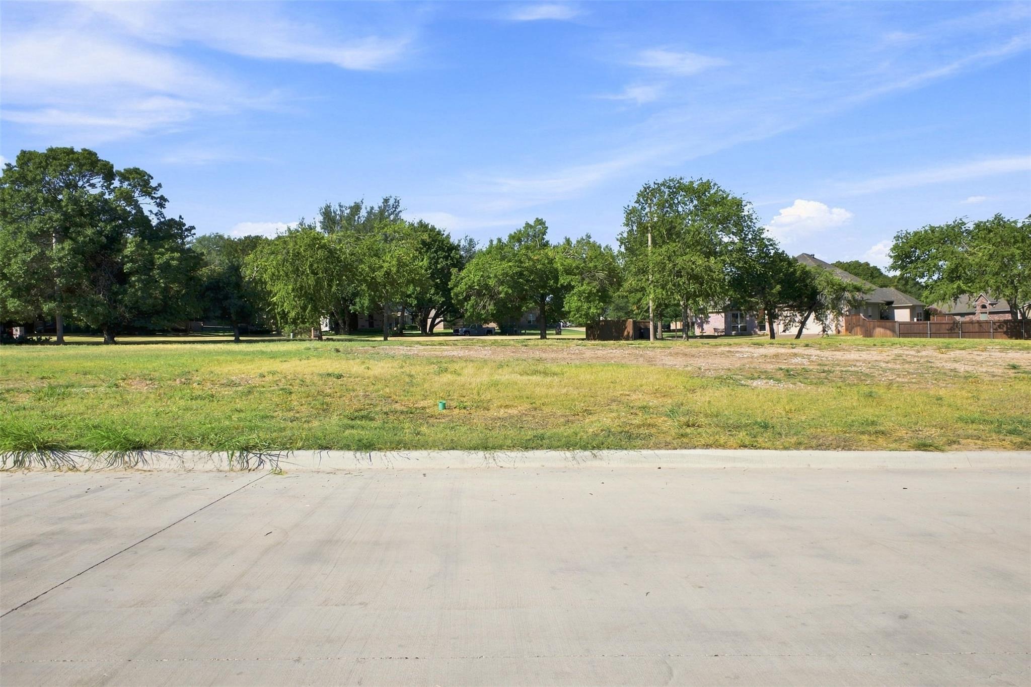 main property photo 9