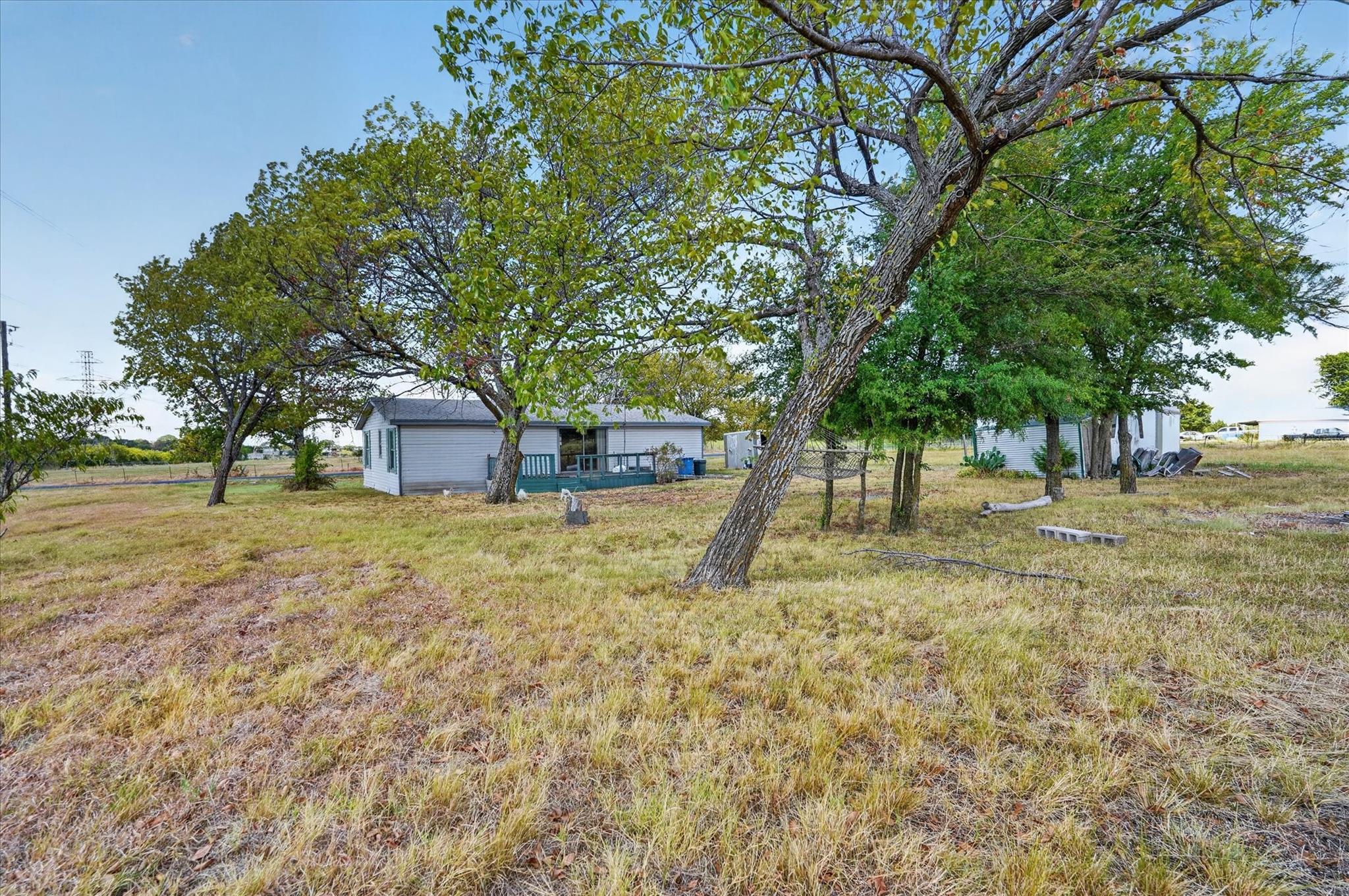 main property photo 17