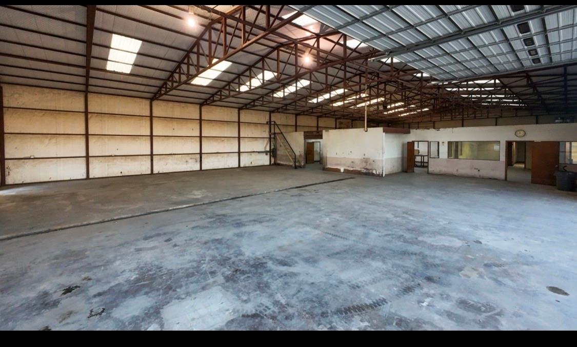 main property photo 20