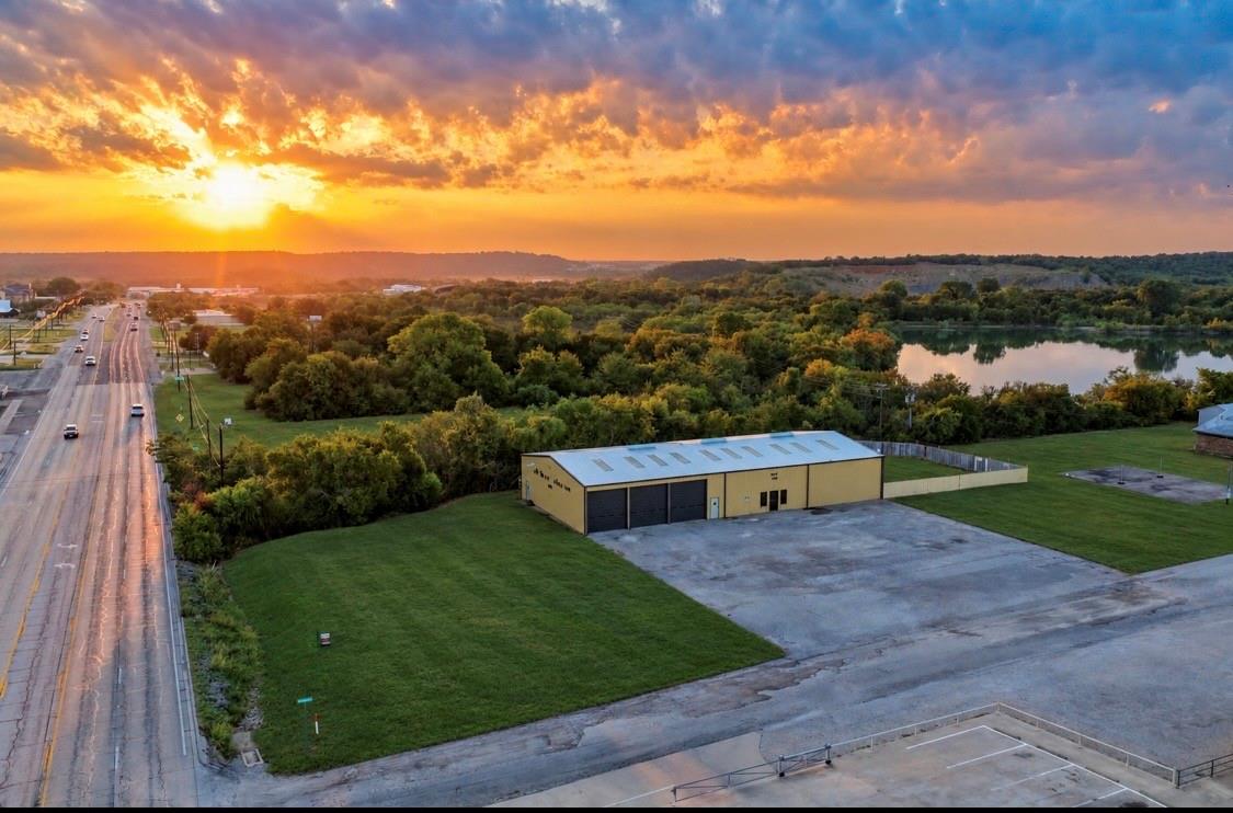 main property photo 4